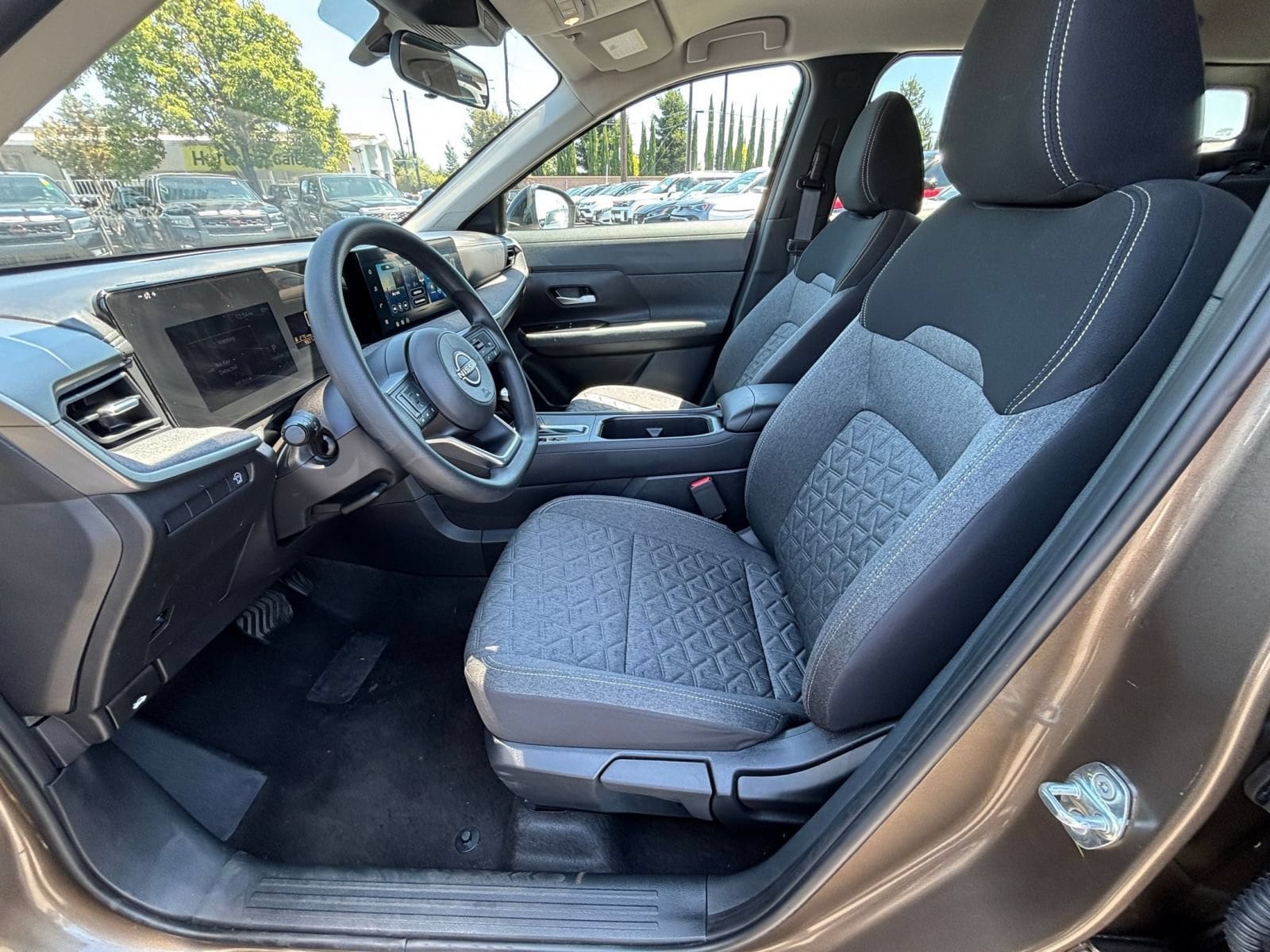 Thumbnail: 2026 Nissan Kicks - 25