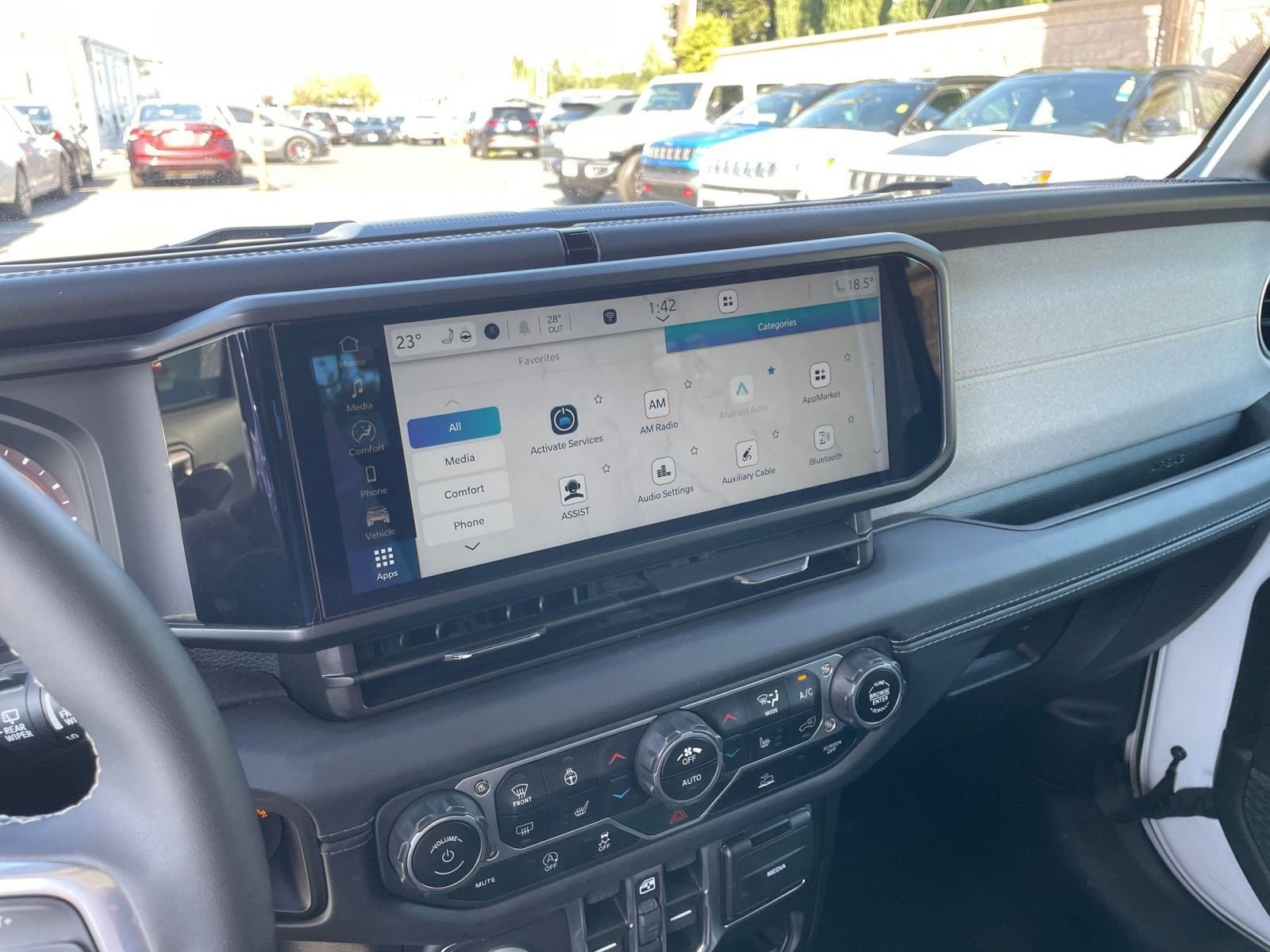 Thumbnail: 2025 Jeep Wrangler - 21