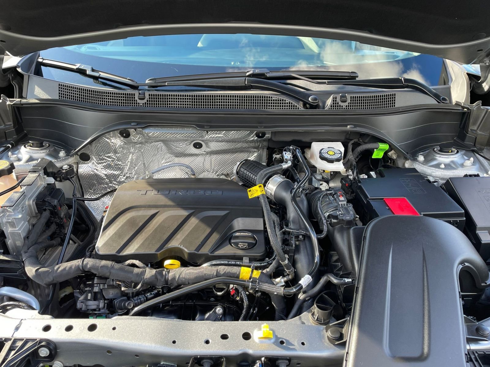 Thumbnail: 2025 Chevrolet Trax - 25