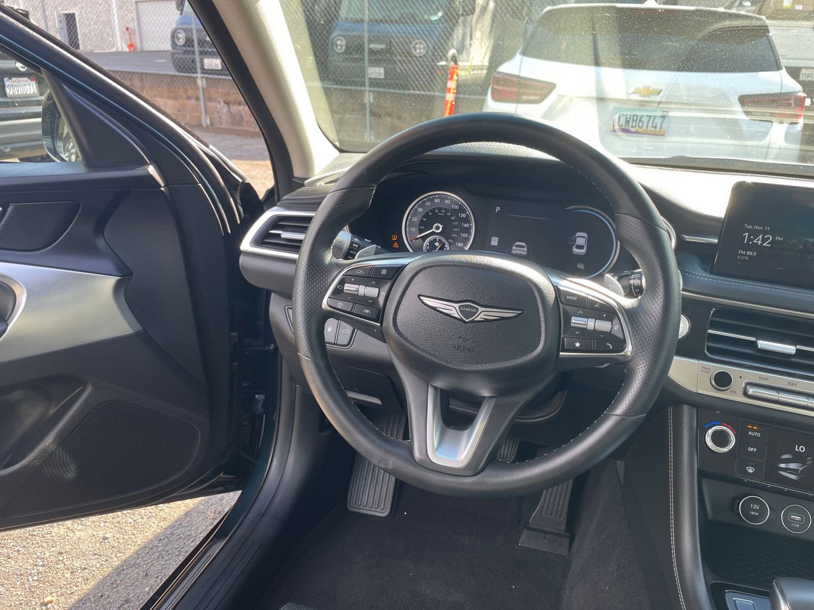 Thumbnail: 2025 Genesis G70 - 34