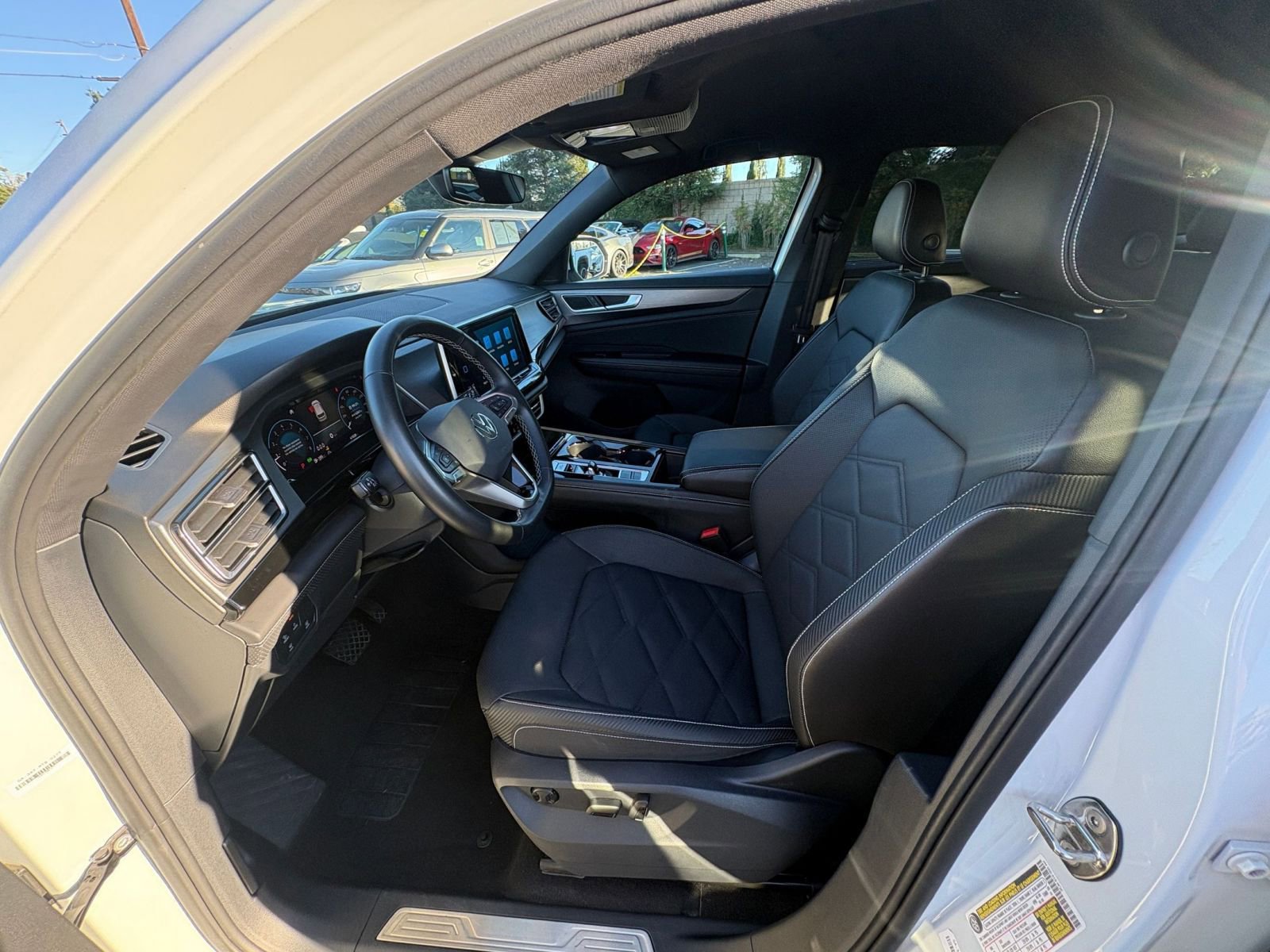 Thumbnail: 2025 Volkswagen Atlas - 29