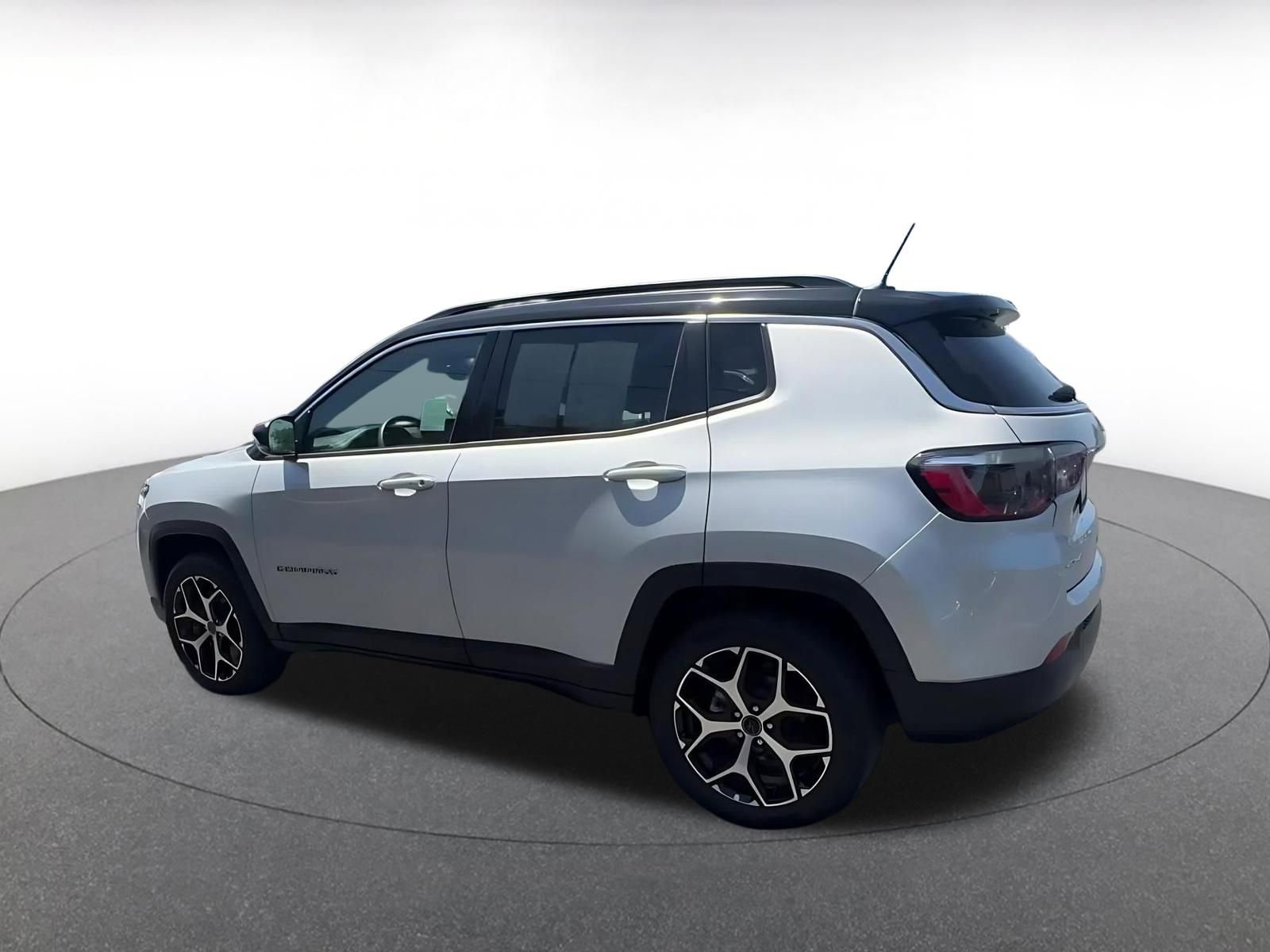Thumbnail: 2025 Jeep Compass - 10
