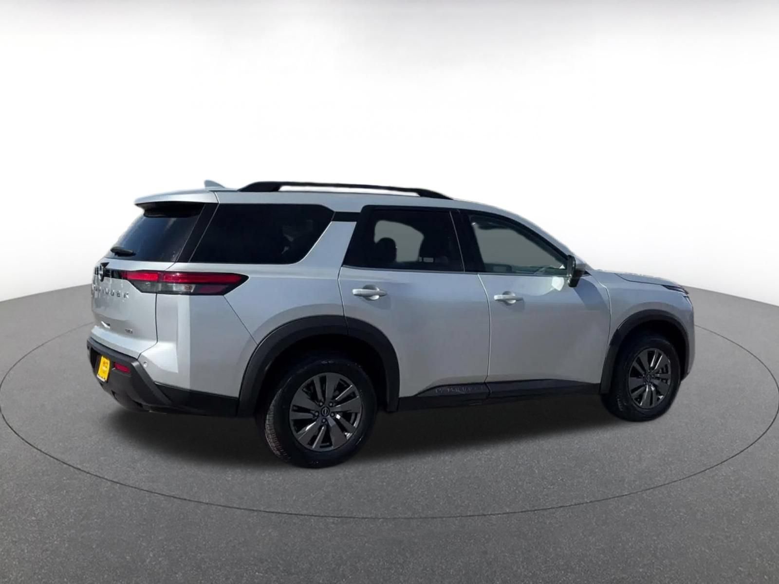 Thumbnail: 2025 Nissan Pathfinder - 12