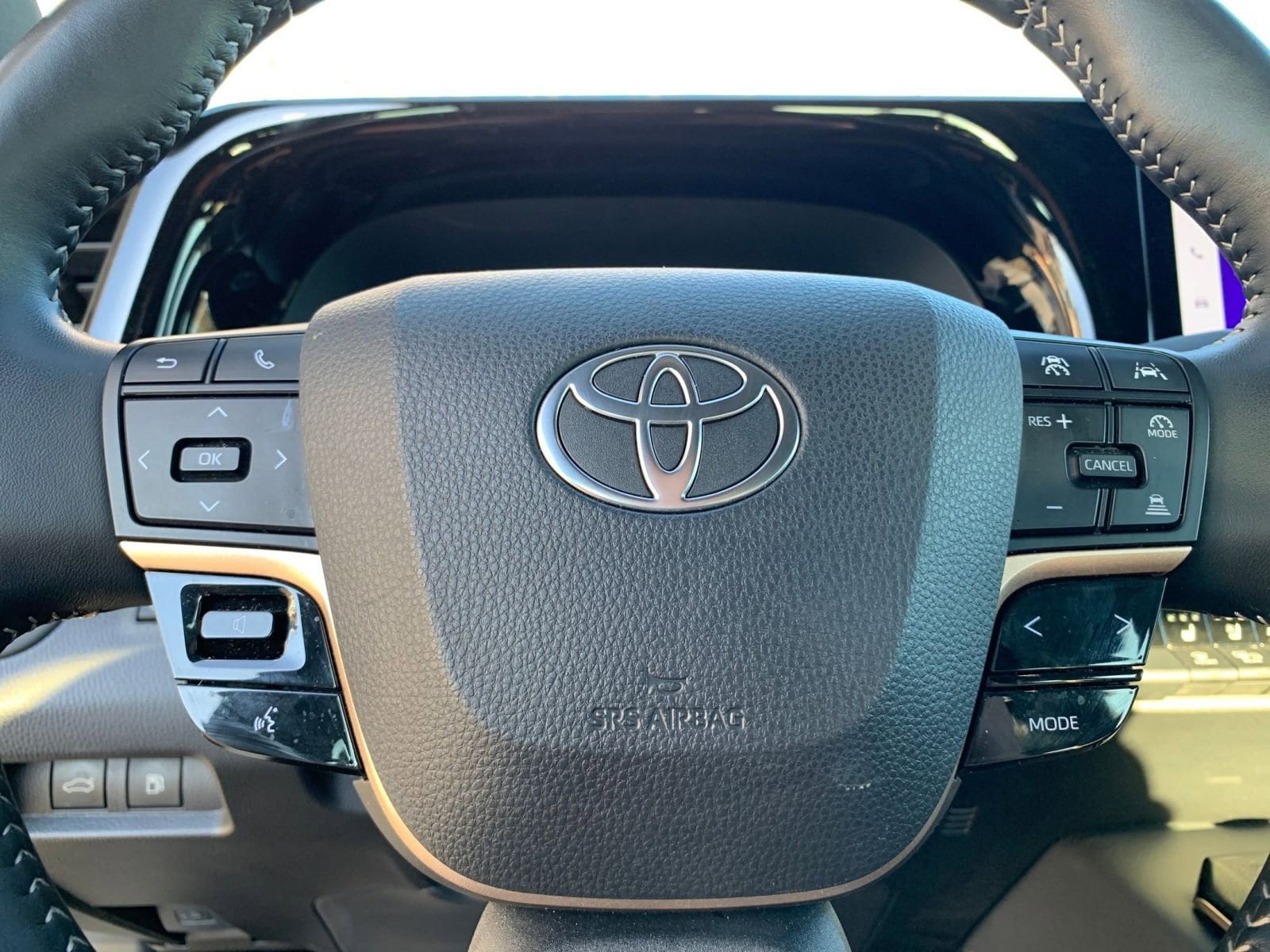 Thumbnail: 2025 Toyota Crown - 28