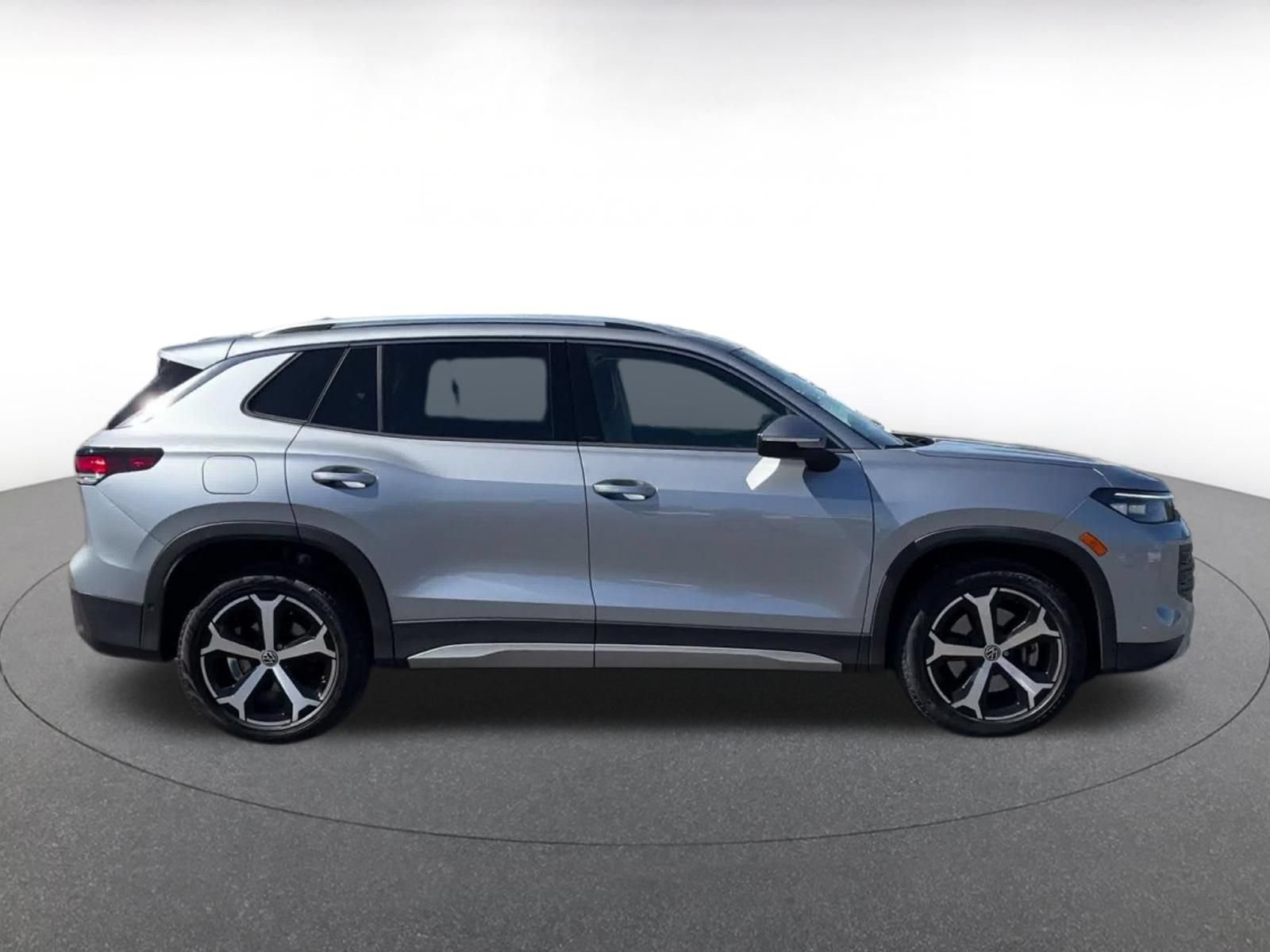 Thumbnail: 2026 Volkswagen Tiguan - 15
