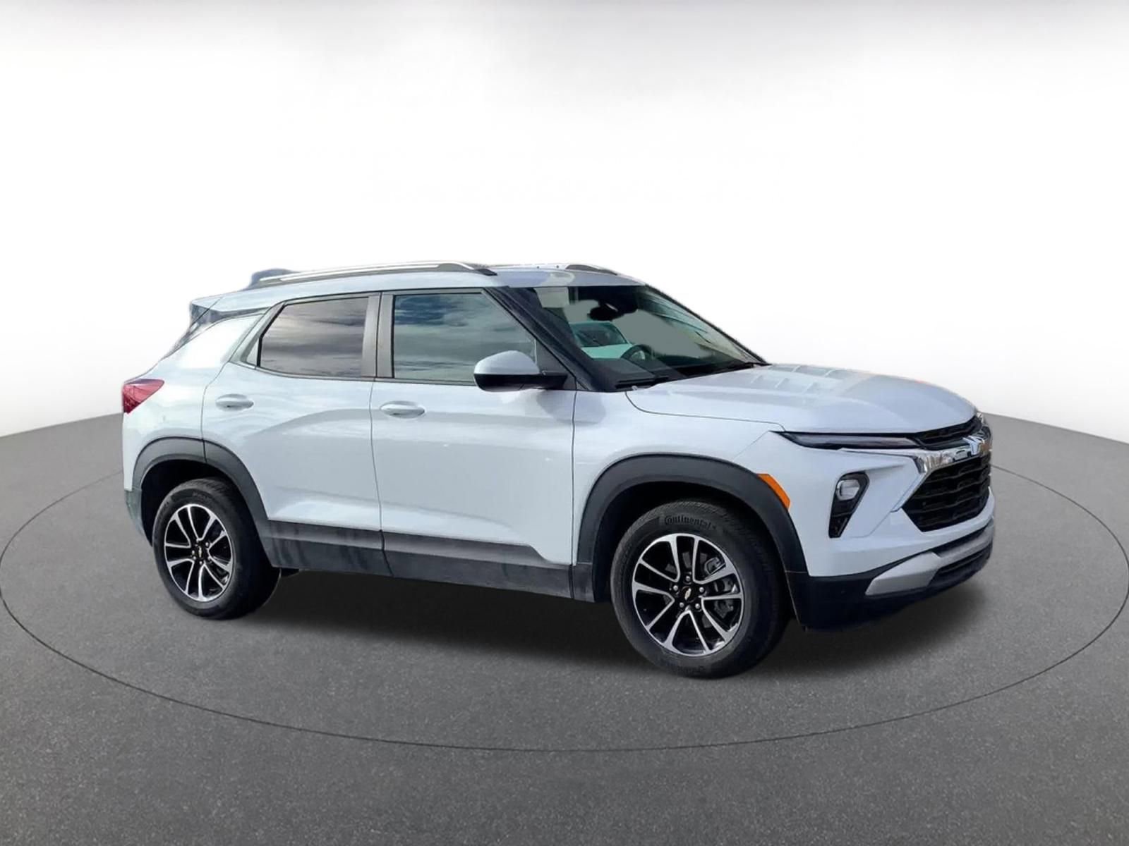 Thumbnail: 2025 Chevrolet TrailBlazer - 2