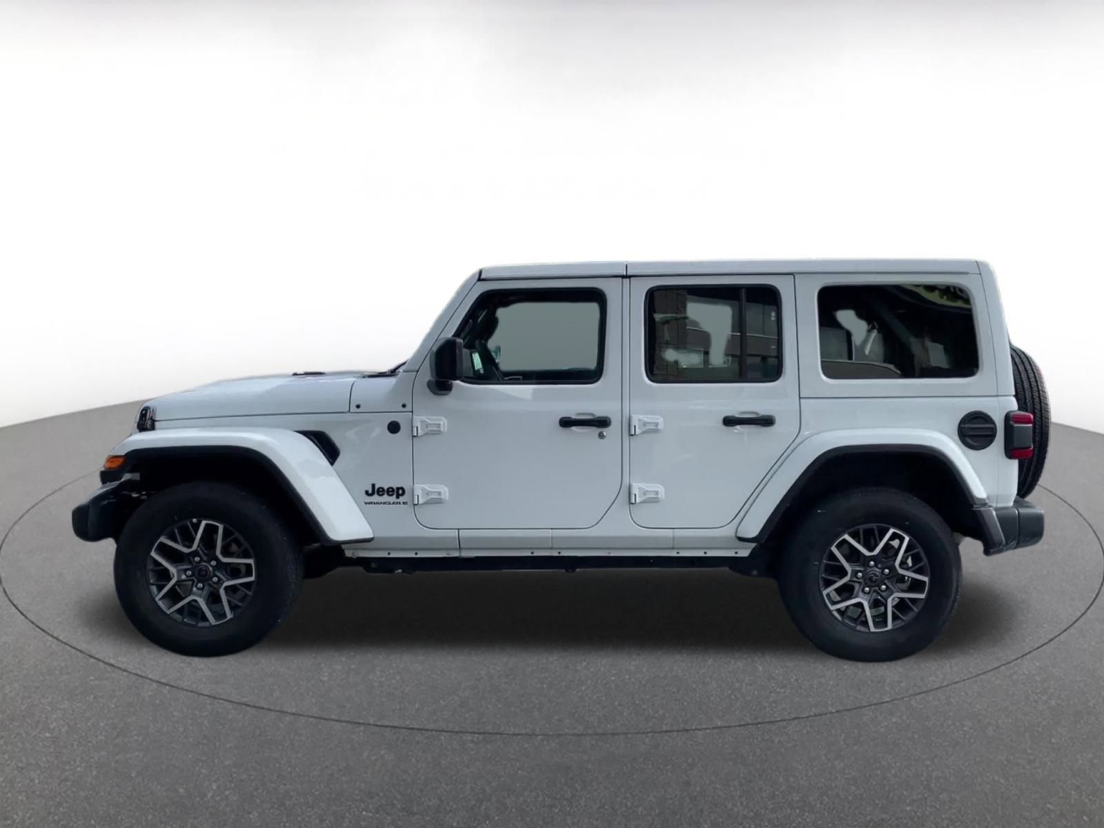 Thumbnail: 2025 Jeep Wrangler - 9