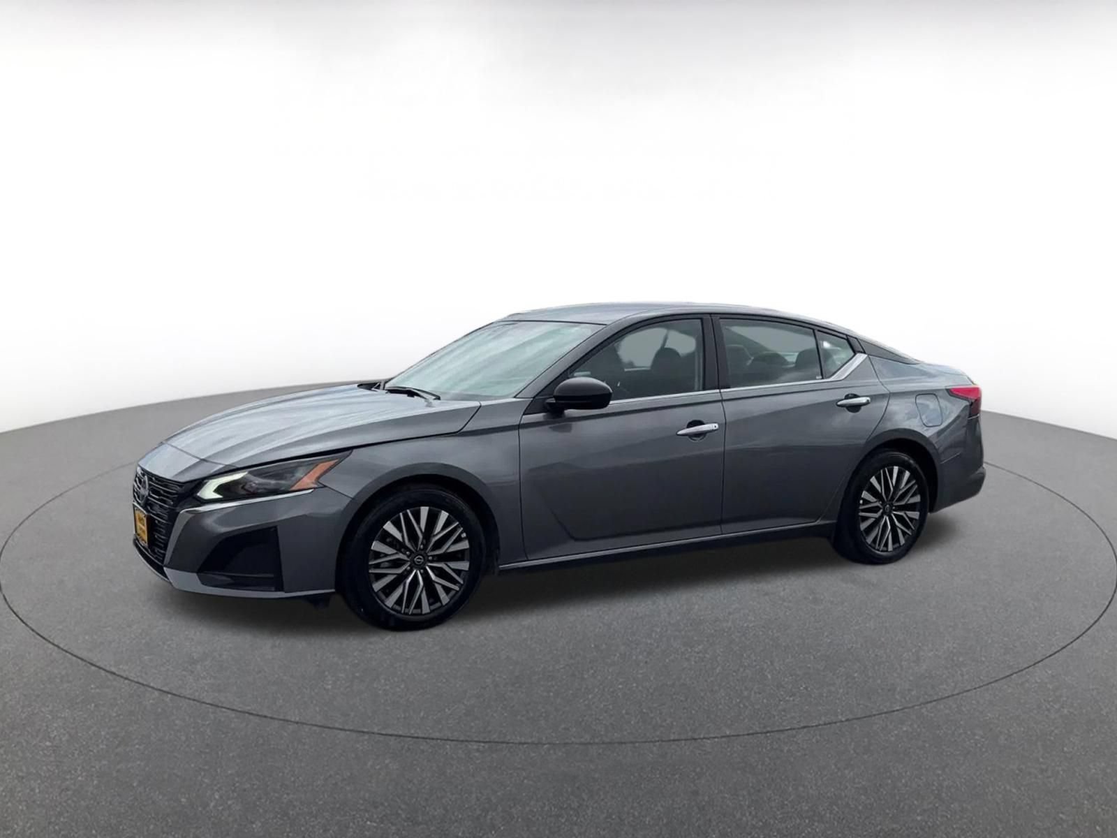 Thumbnail: 2025 Nissan Altima - 6