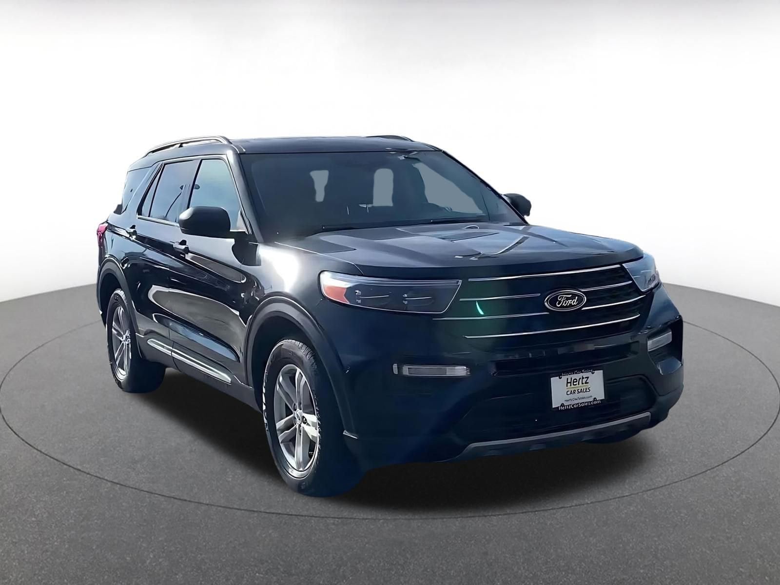 Thumbnail: 2023 Ford Explorer - 3
