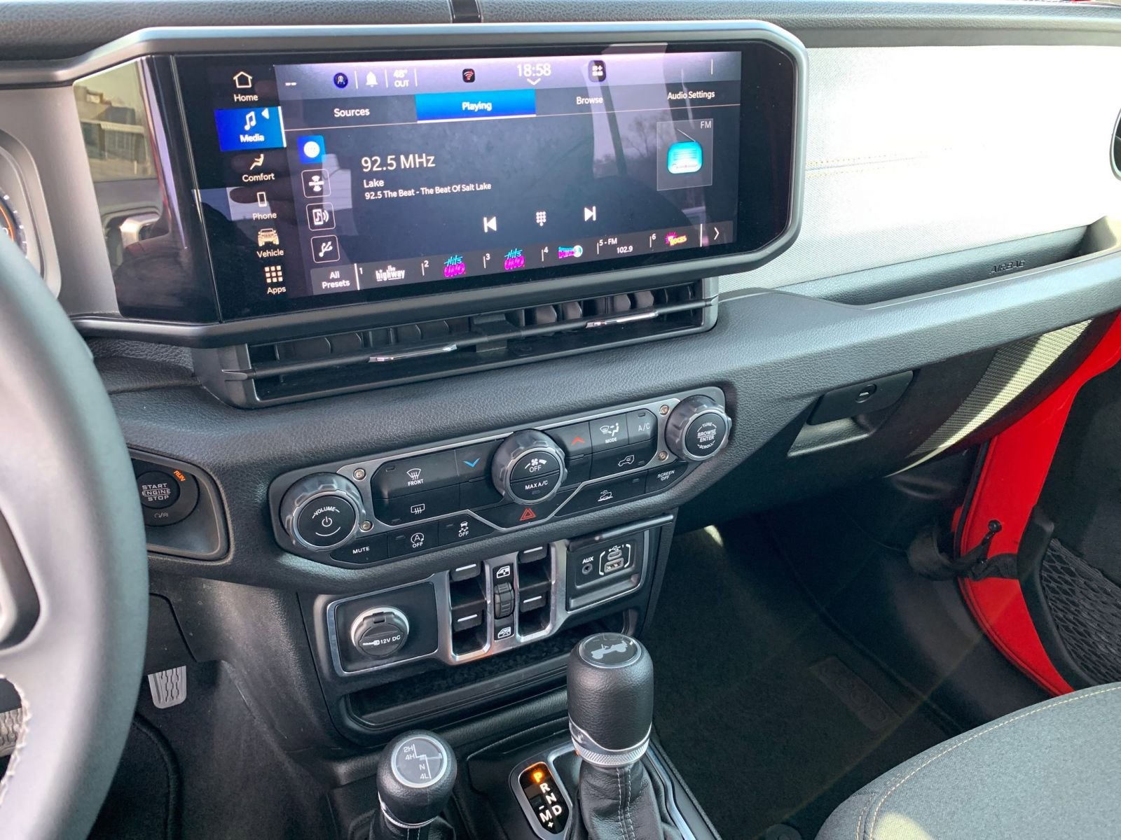 Thumbnail: 2025 Jeep Wrangler - 17