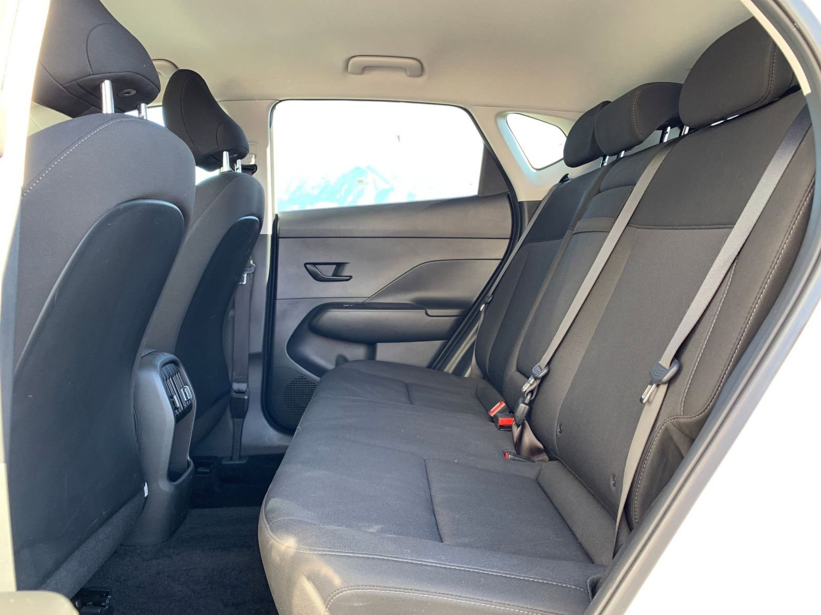 Thumbnail: 2025 Hyundai Kona - 25