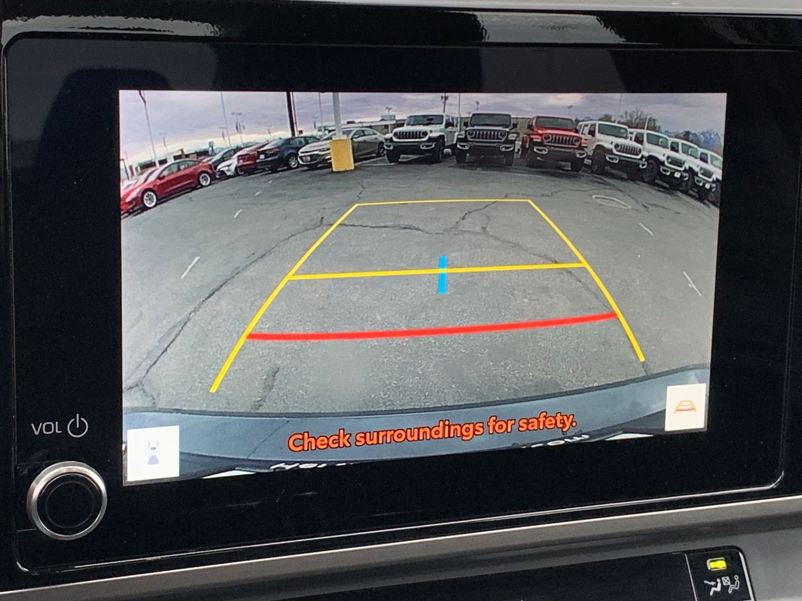 Thumbnail: 2025 Toyota Camry - 17