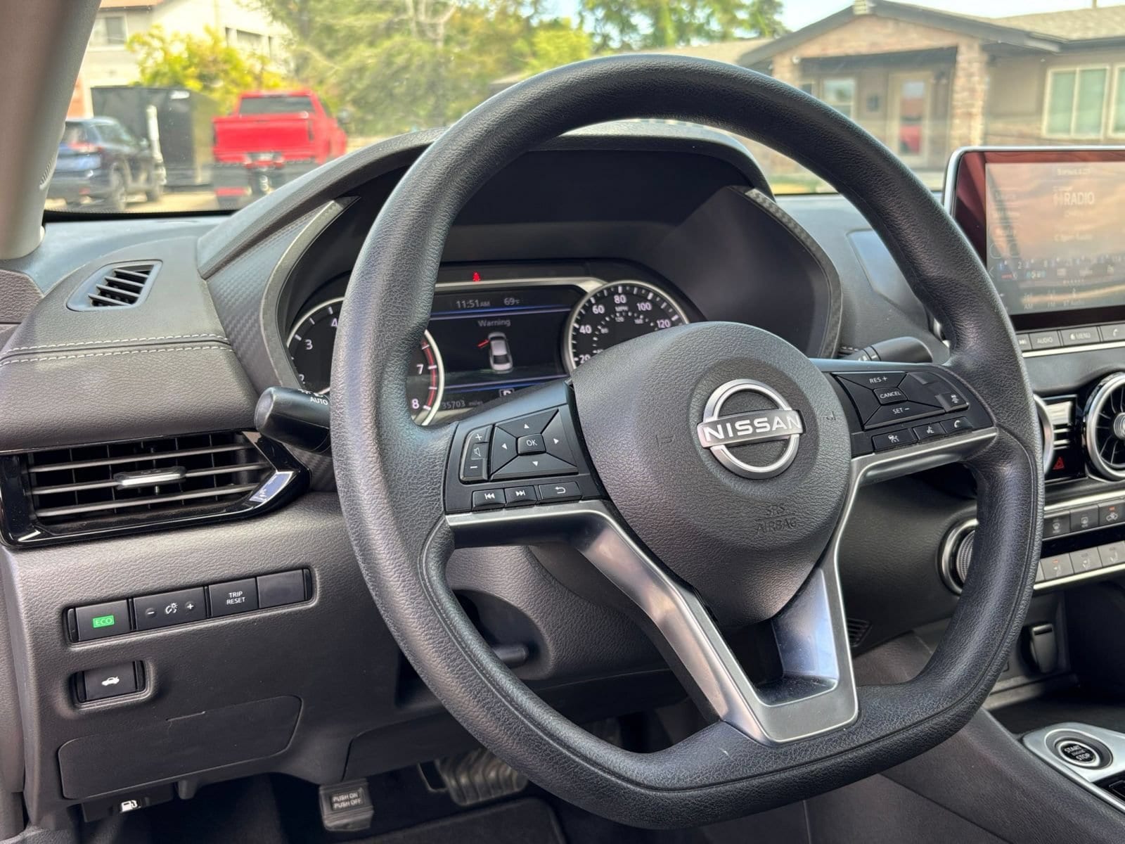 Thumbnail: 2025 Nissan Sentra - 32