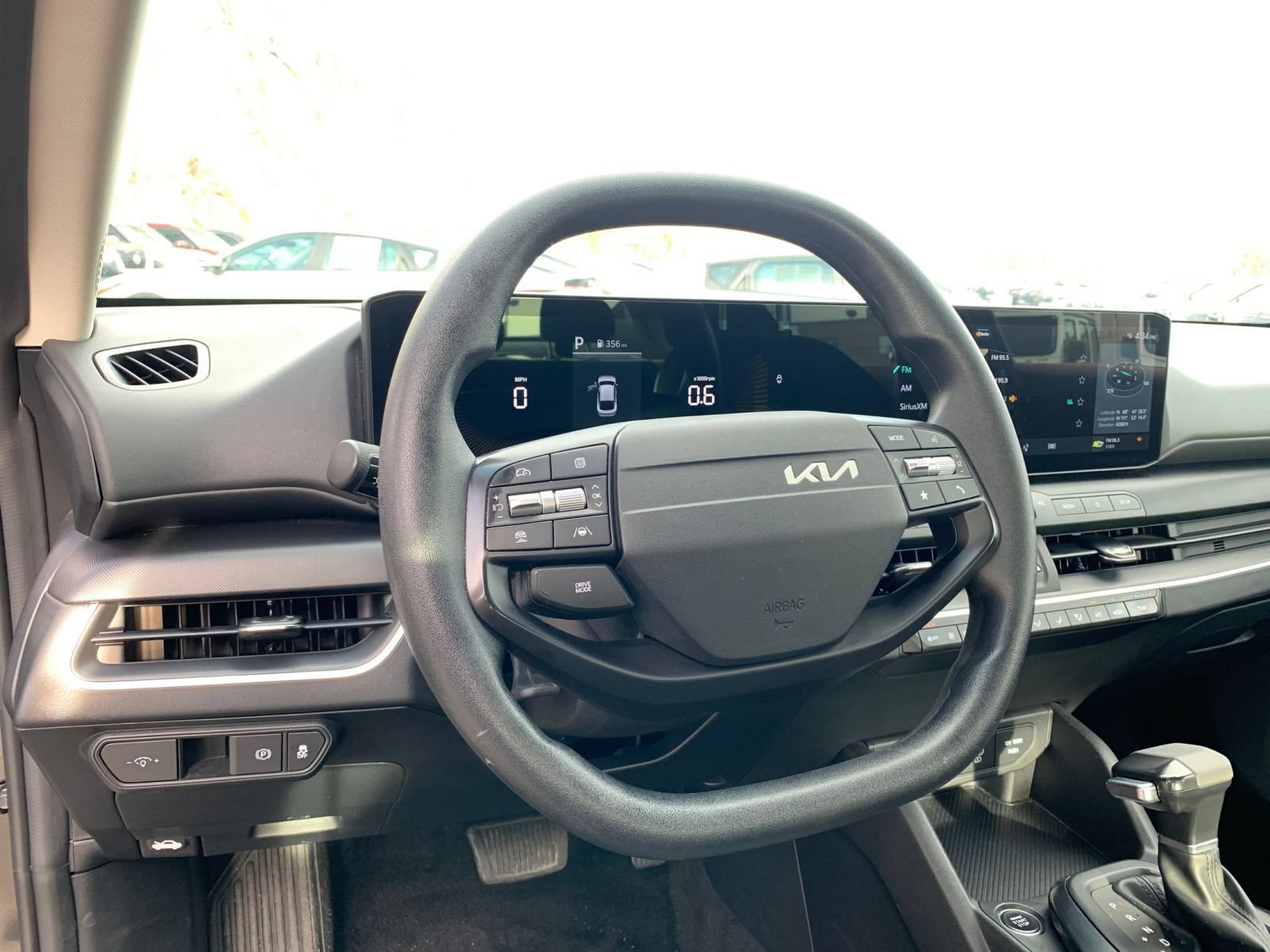 Thumbnail: 2025 Kia K4 - 28