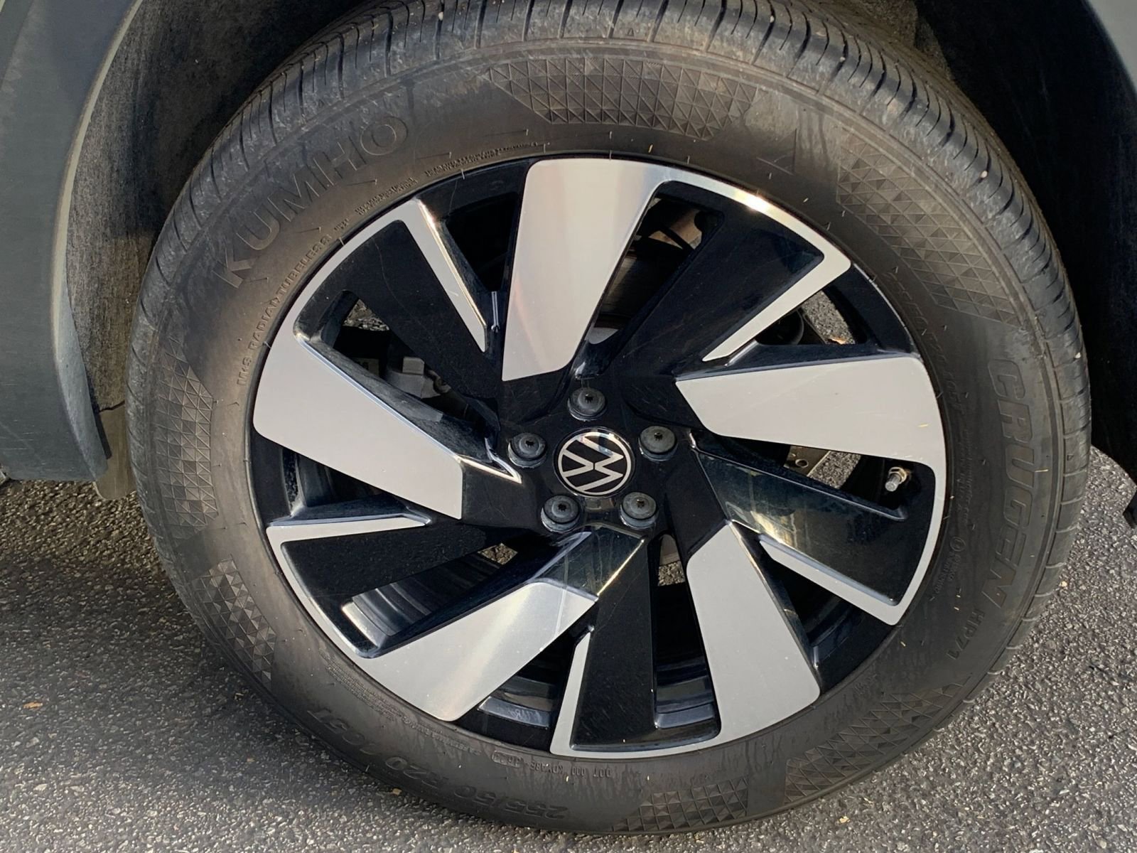 Thumbnail: 2025 Volkswagen Atlas - 30