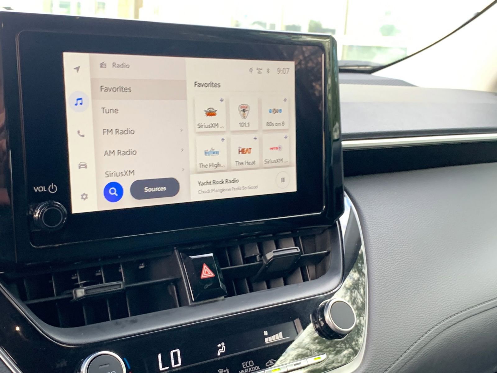 Thumbnail: 2025 Toyota Corolla Cross - 21