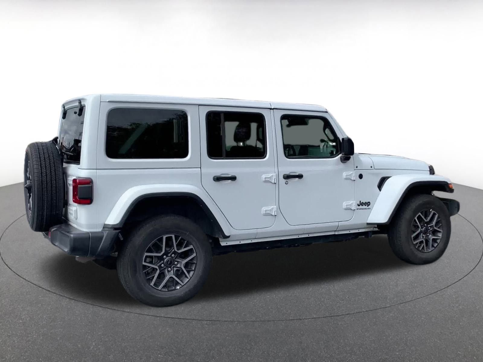Thumbnail: 2025 Jeep Wrangler - 15