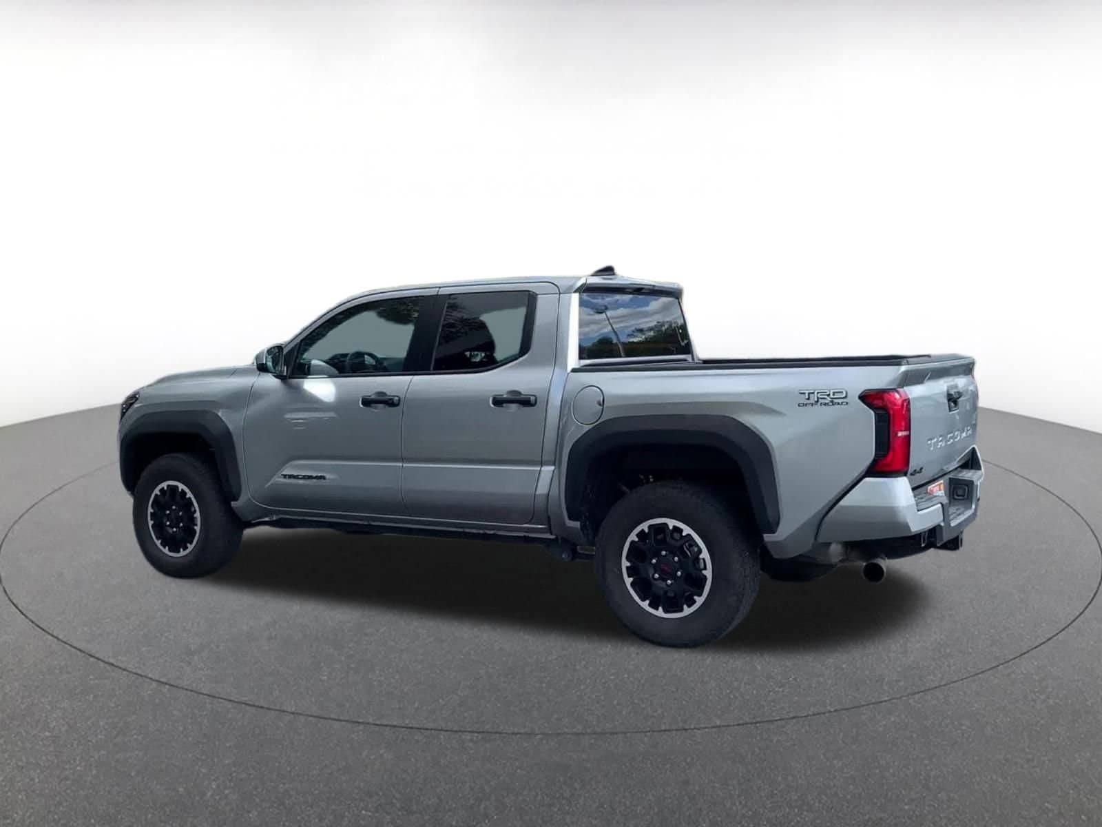 Thumbnail: 2025 Toyota Tacoma - 10