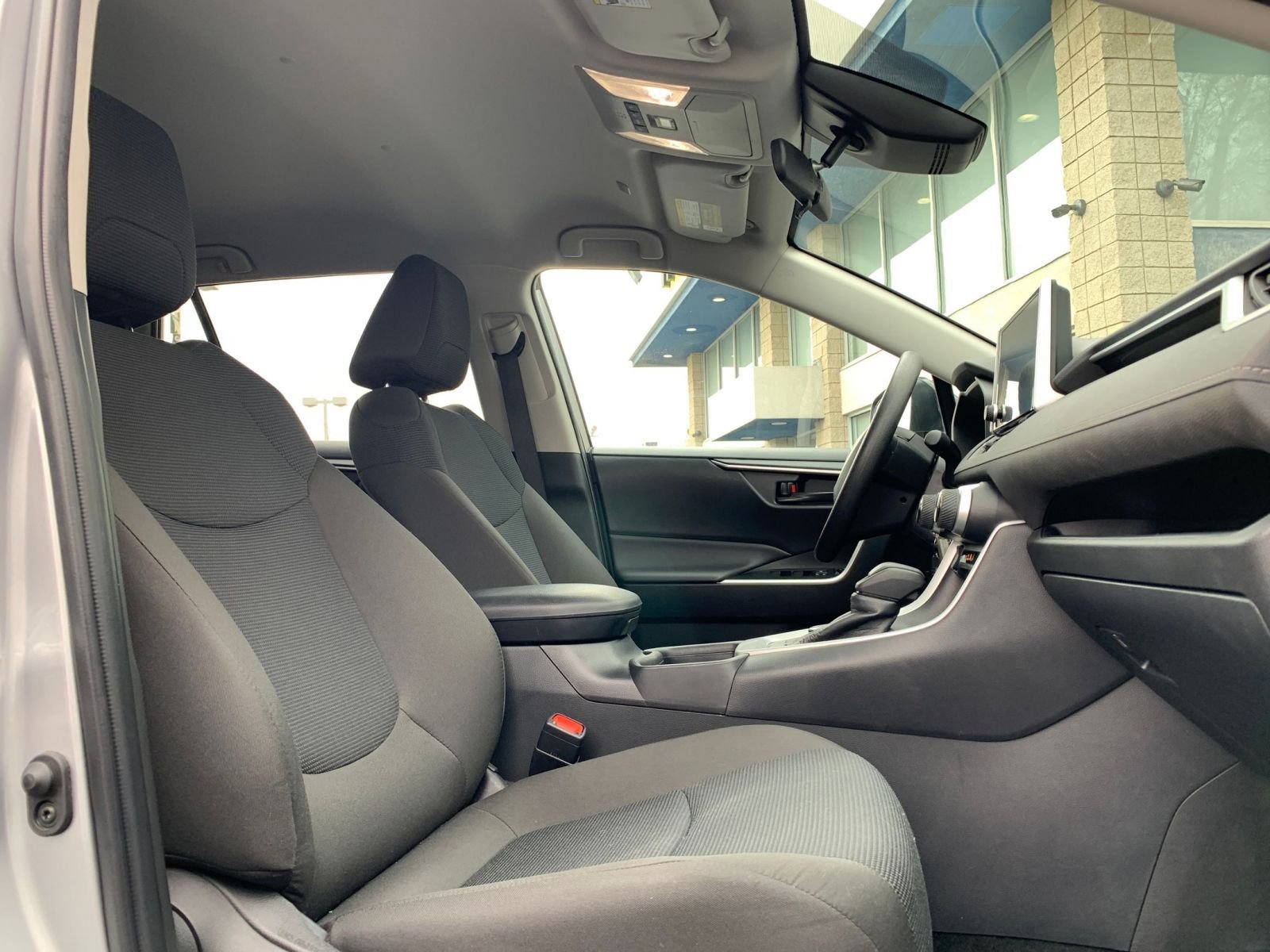 Thumbnail: 2025 Toyota RAV4 - 35