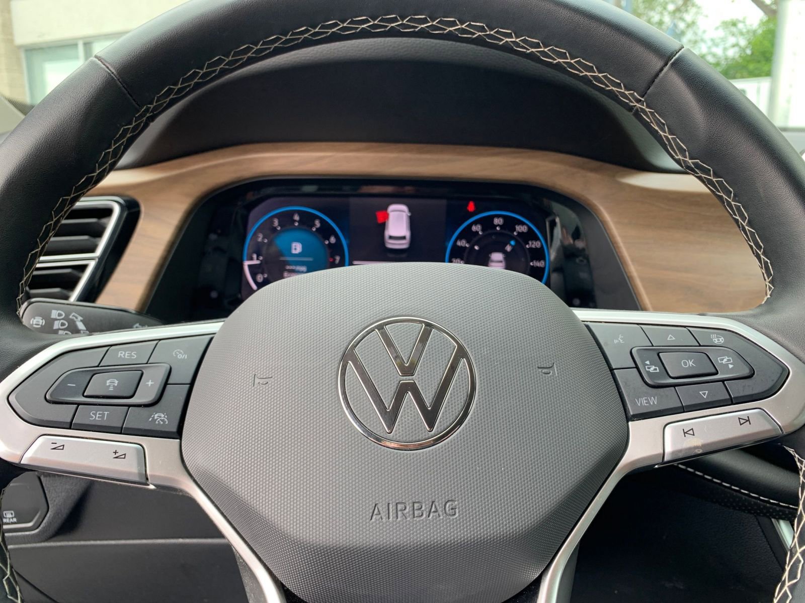 Thumbnail: 2024 Volkswagen Atlas - 28