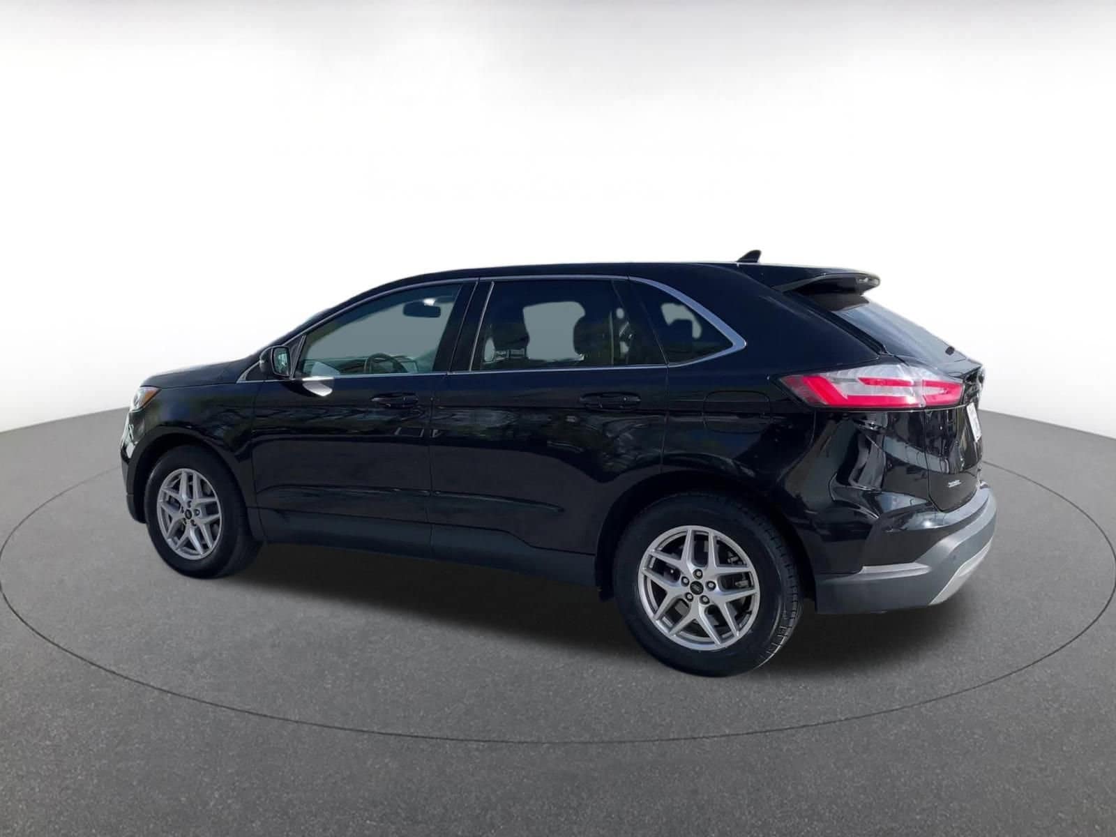 Thumbnail: 2024 Ford Edge - 10