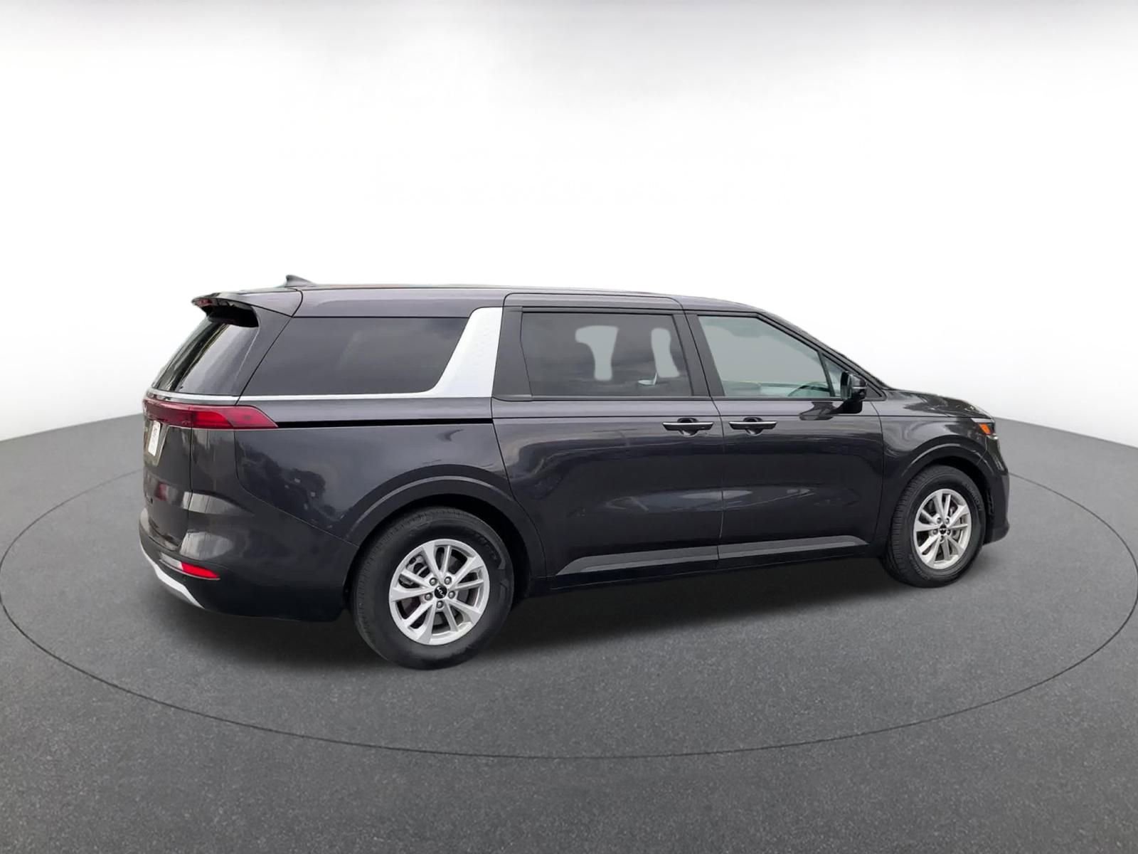 Thumbnail: 2024 Kia Carnival - 15