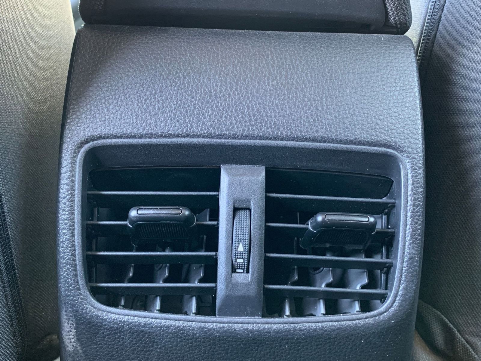 Thumbnail: 2025 Toyota Corolla Cross - 23