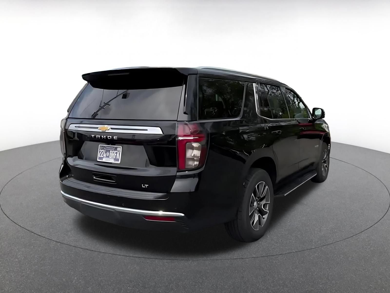 Thumbnail: 2023 Chevrolet Tahoe - 13