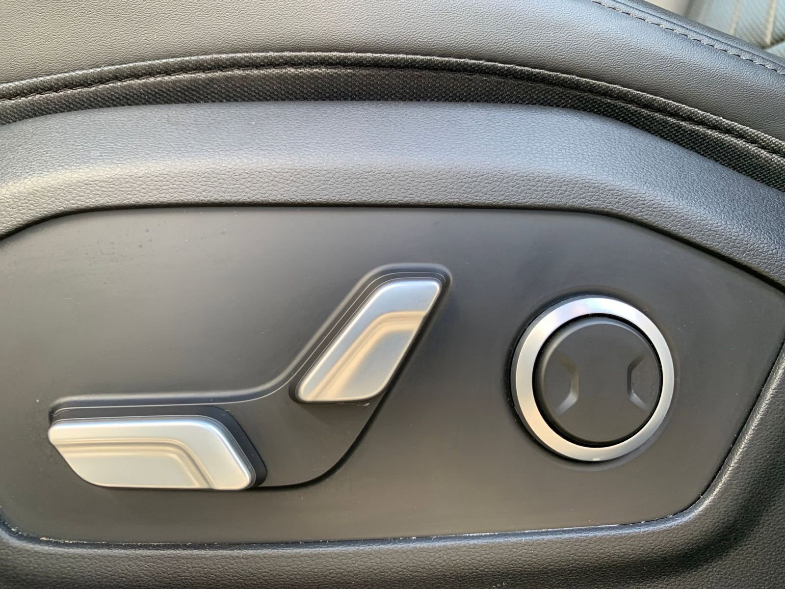 Thumbnail: 2025 Hyundai Santa Fe - 23