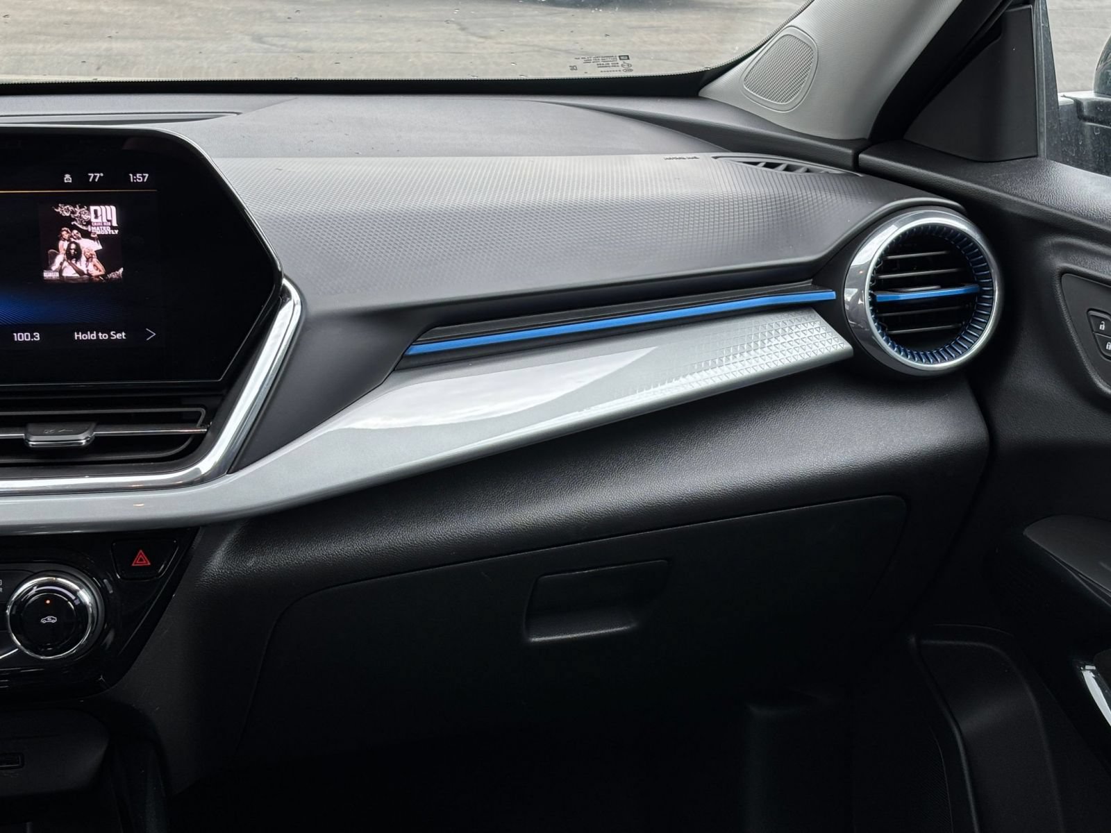 Thumbnail: 2025 Chevrolet Trax - 29