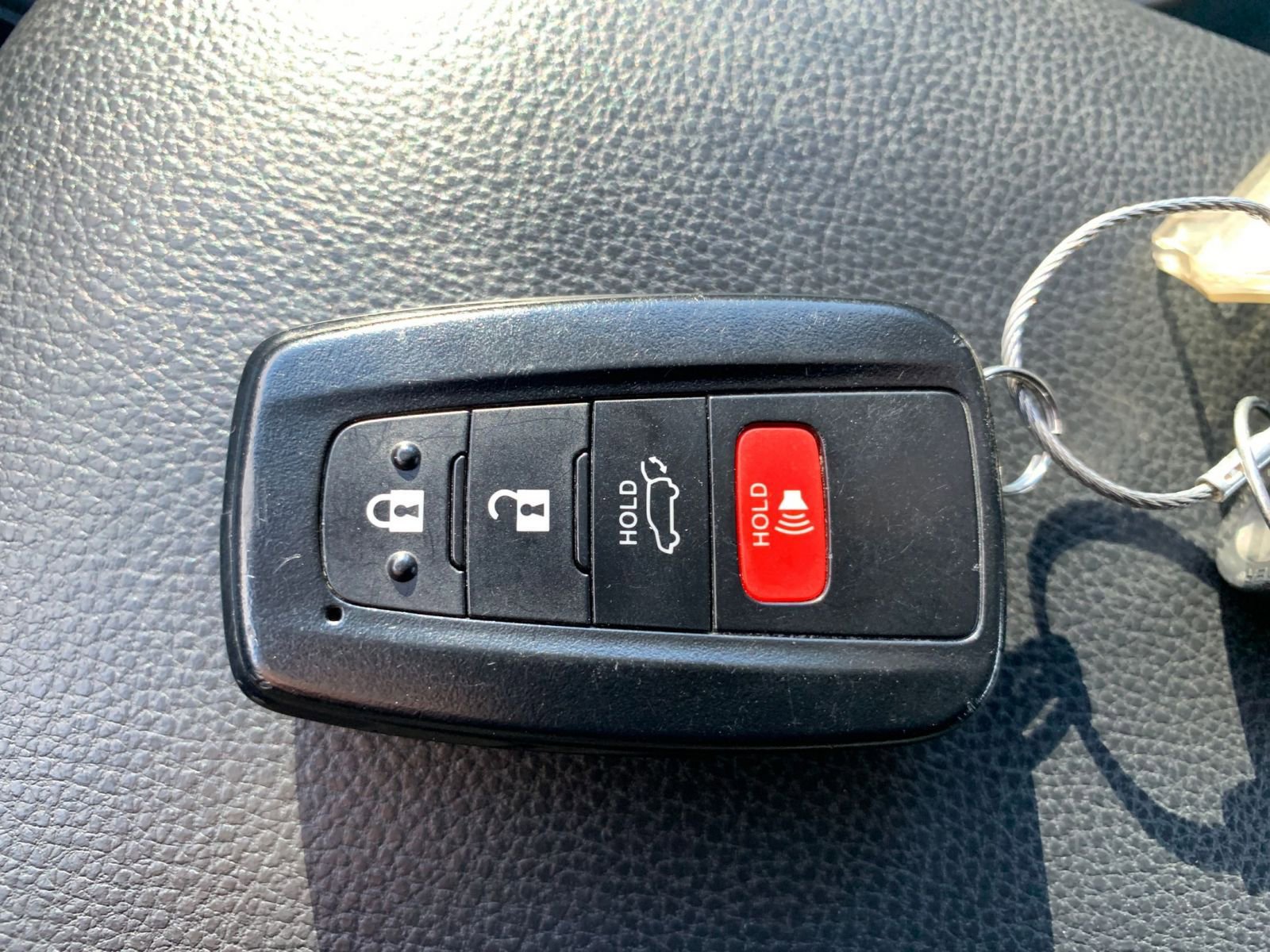 Thumbnail: 2025 Toyota RAV4 - 22