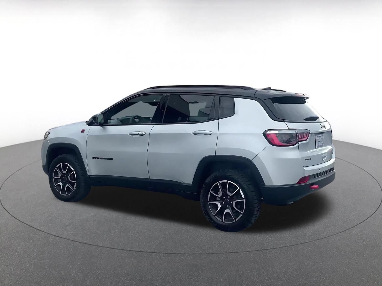Thumbnail: 2025 Jeep Compass - 8