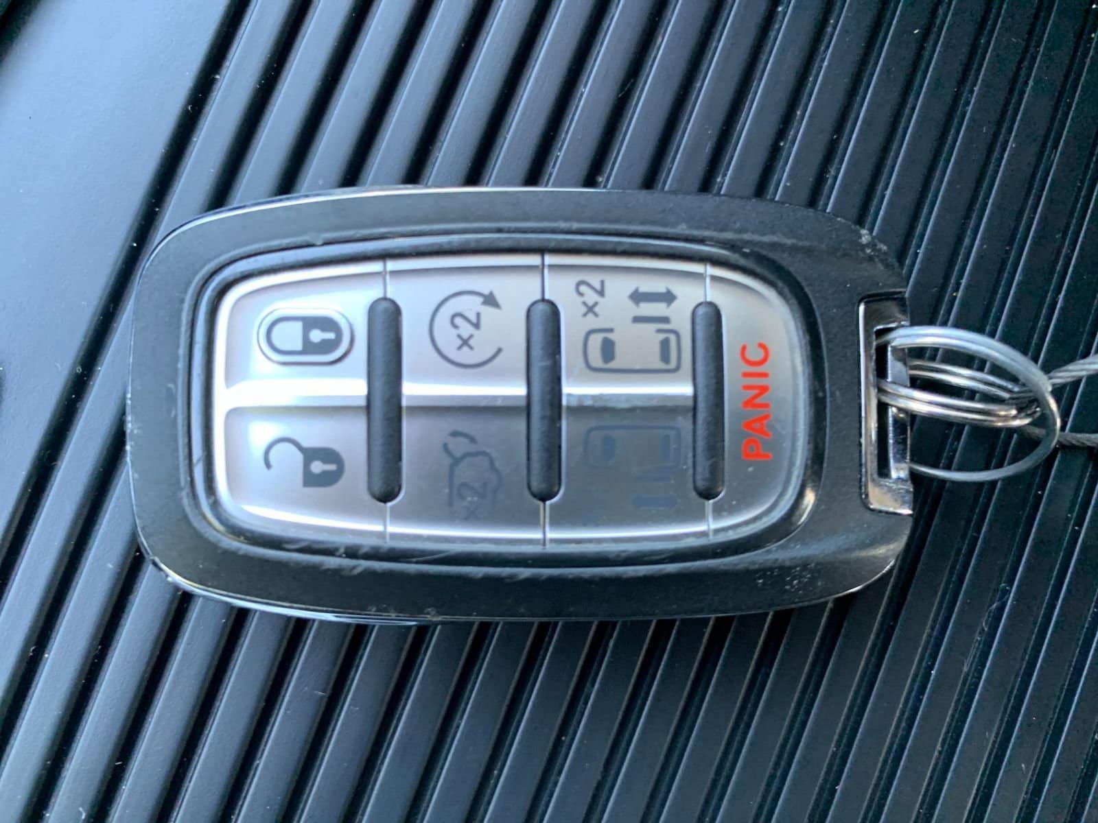 Thumbnail: 2024 Chrysler Pacifica - 22