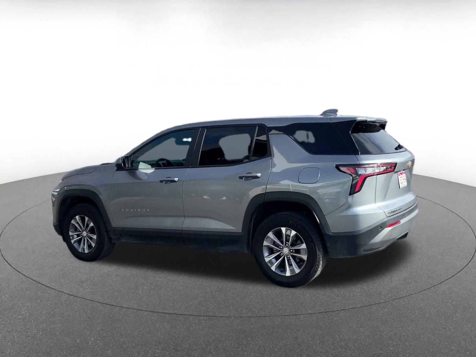 Thumbnail: 2025 Chevrolet Equinox - 10