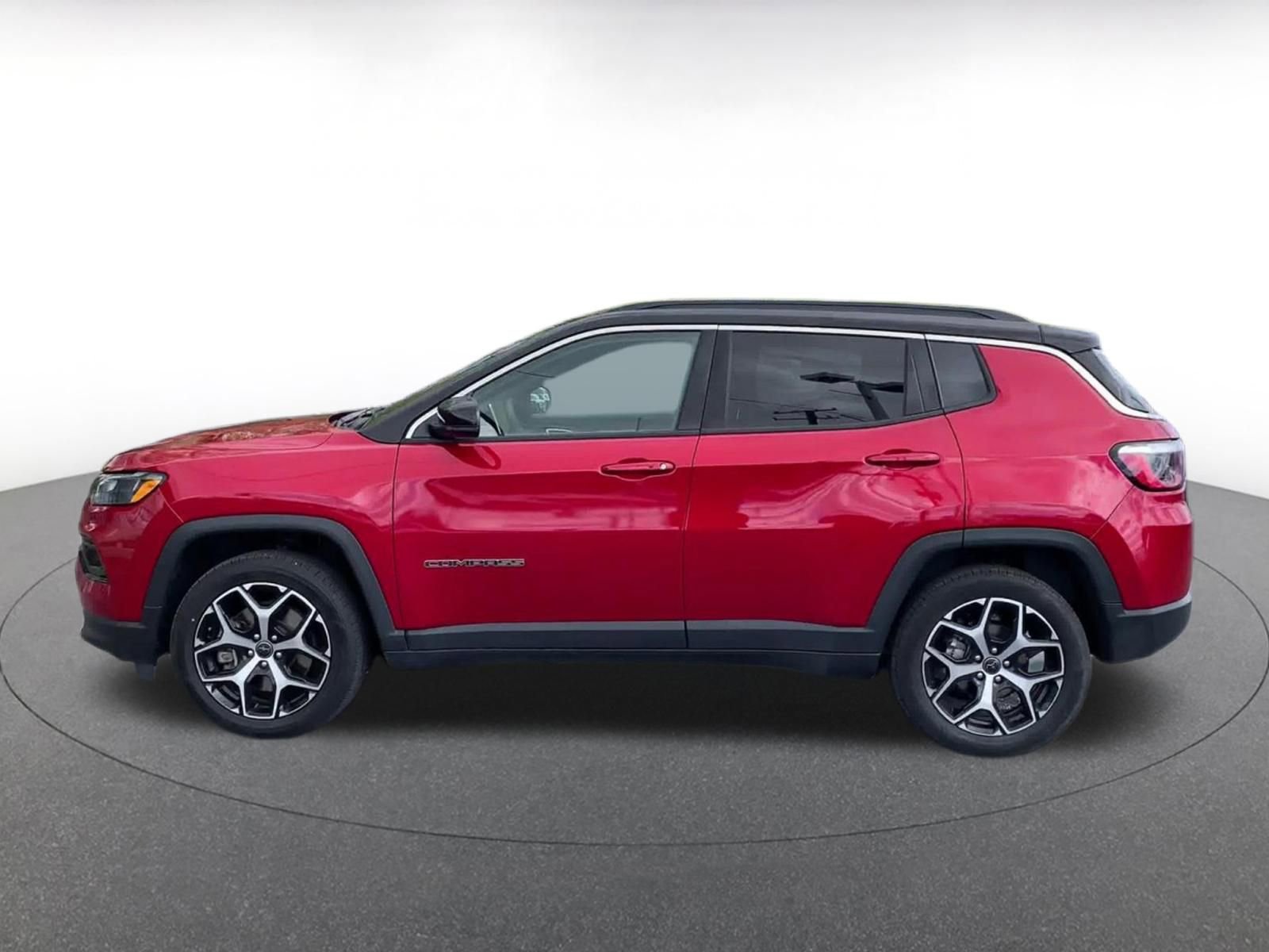 Thumbnail: 2025 Jeep Compass - 9
