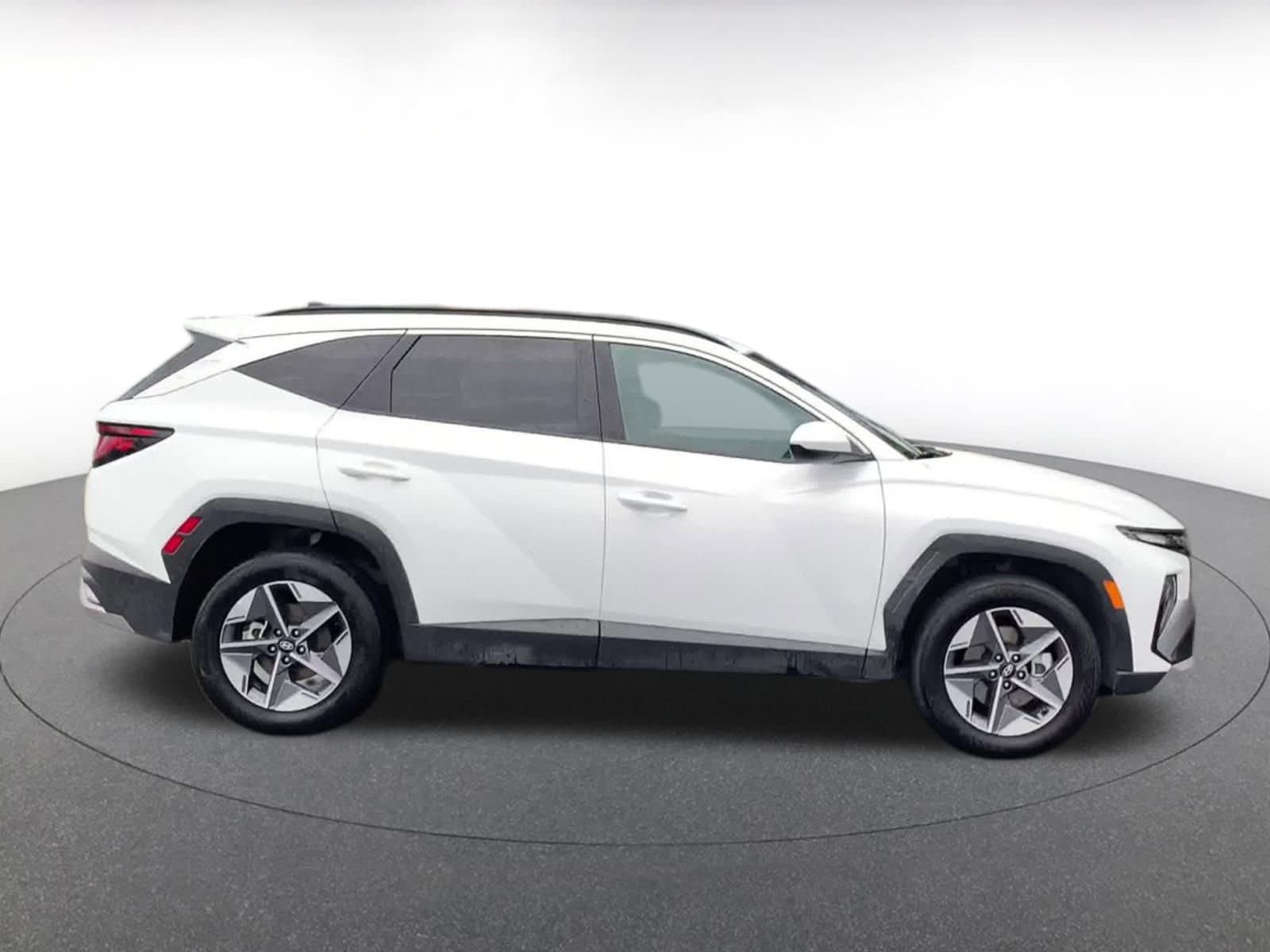 Thumbnail: 2025 Hyundai Tucson - 16