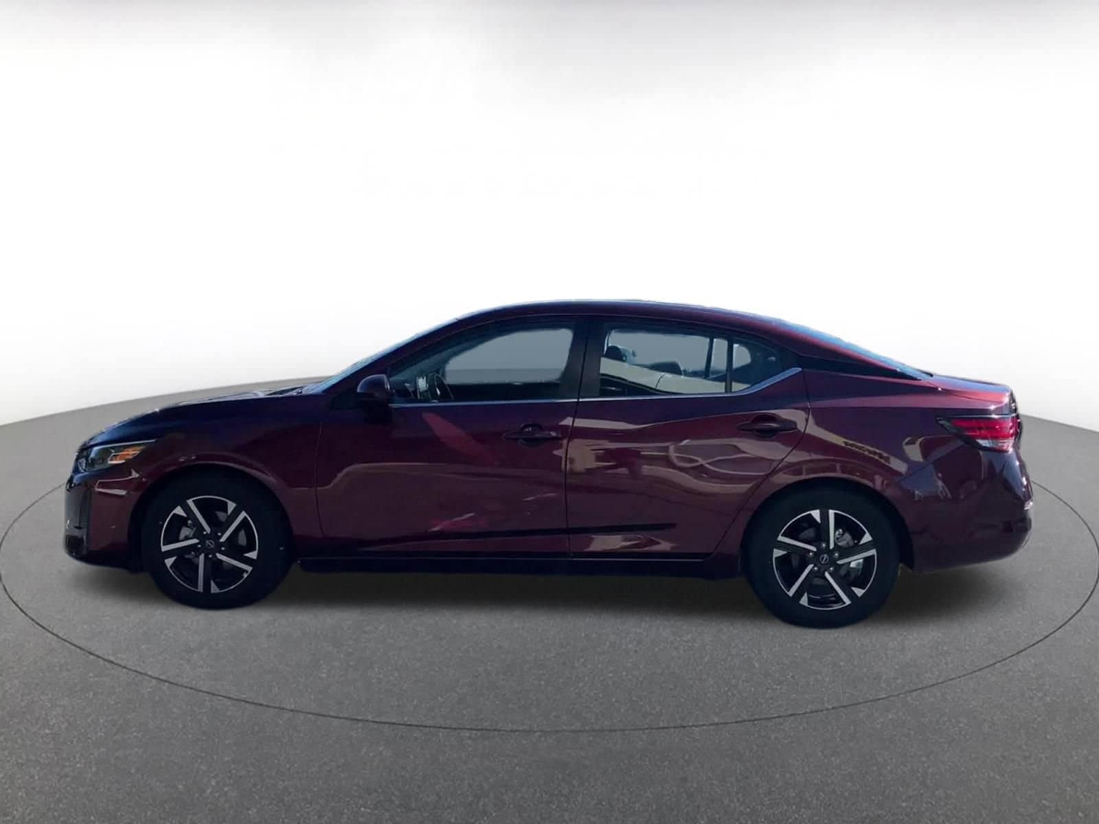 Thumbnail: 2025 Nissan Sentra - 9