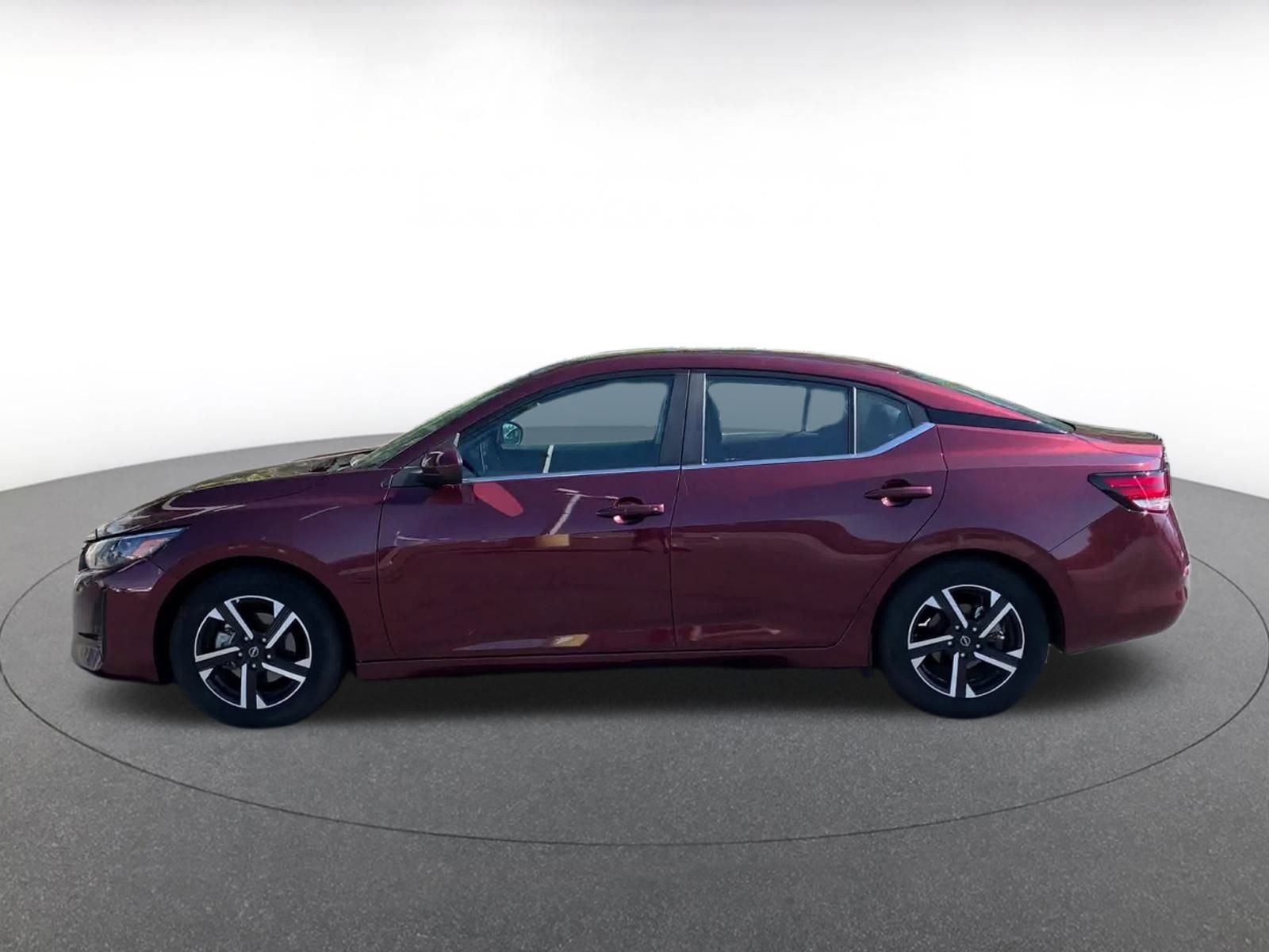 Thumbnail: 2024 Nissan Sentra - 9