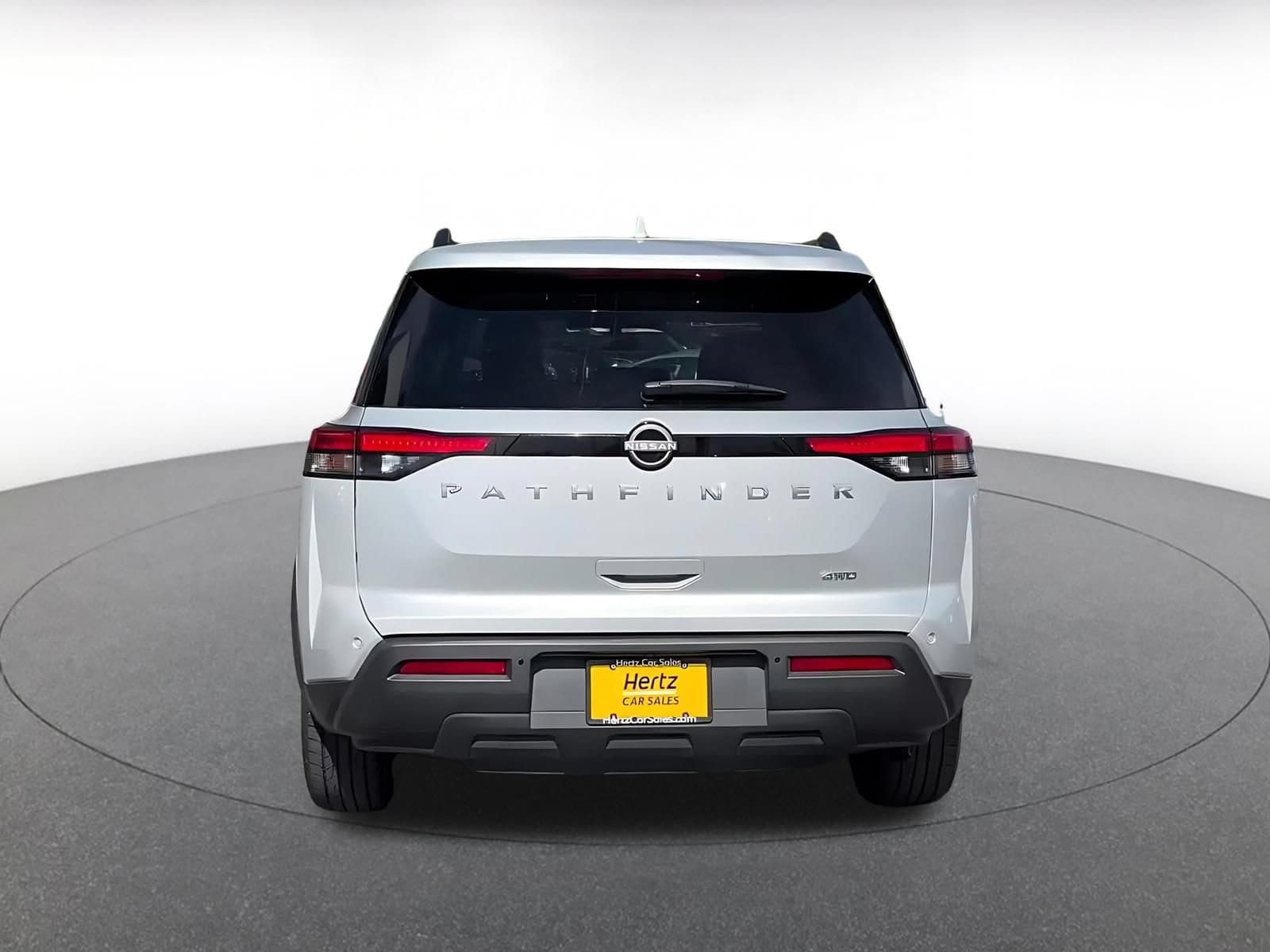 Thumbnail: 2025 Nissan Pathfinder - 12