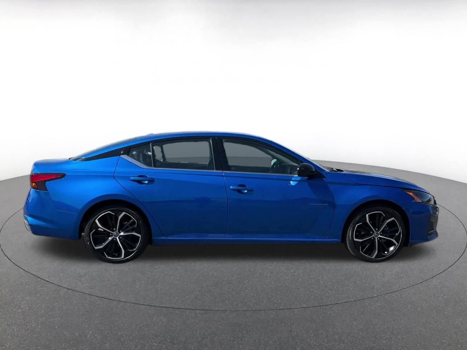 Thumbnail: 2025 Nissan Altima - 15