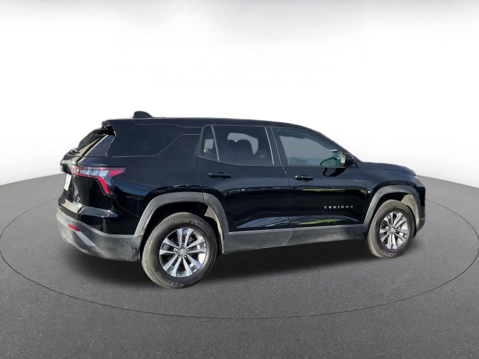 Thumbnail: 2025 Chevrolet Equinox - 15