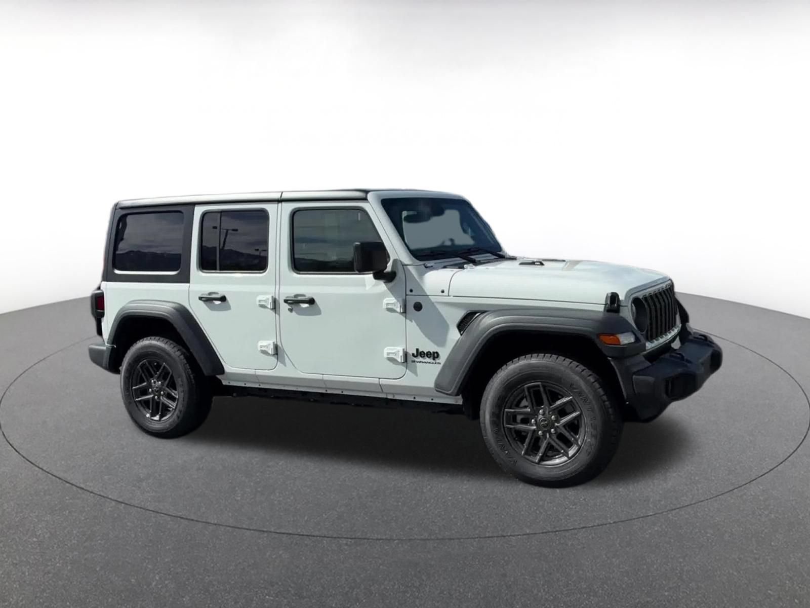 Thumbnail: 2025 Jeep Wrangler - 2