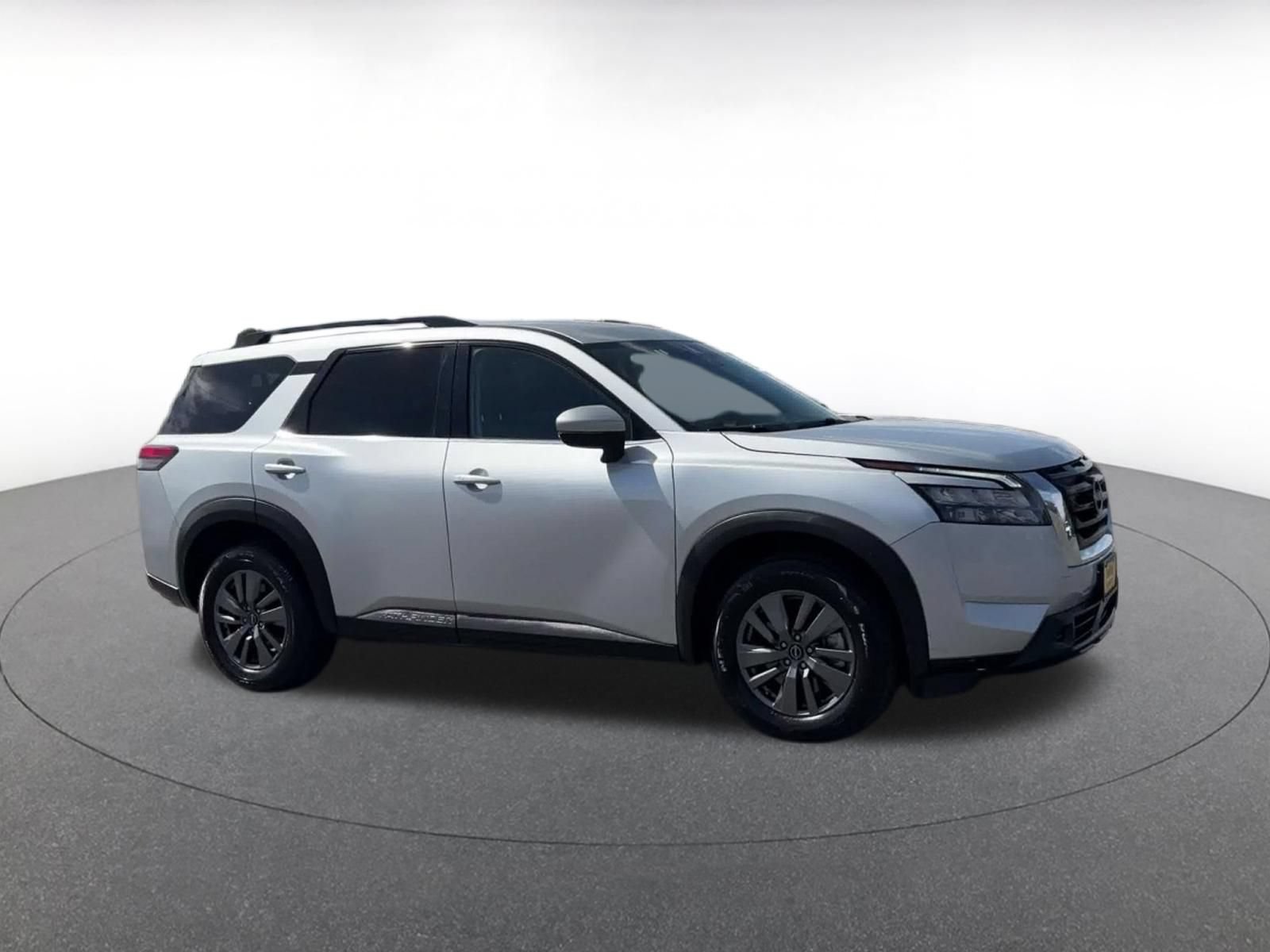 Thumbnail: 2025 Nissan Pathfinder - 2