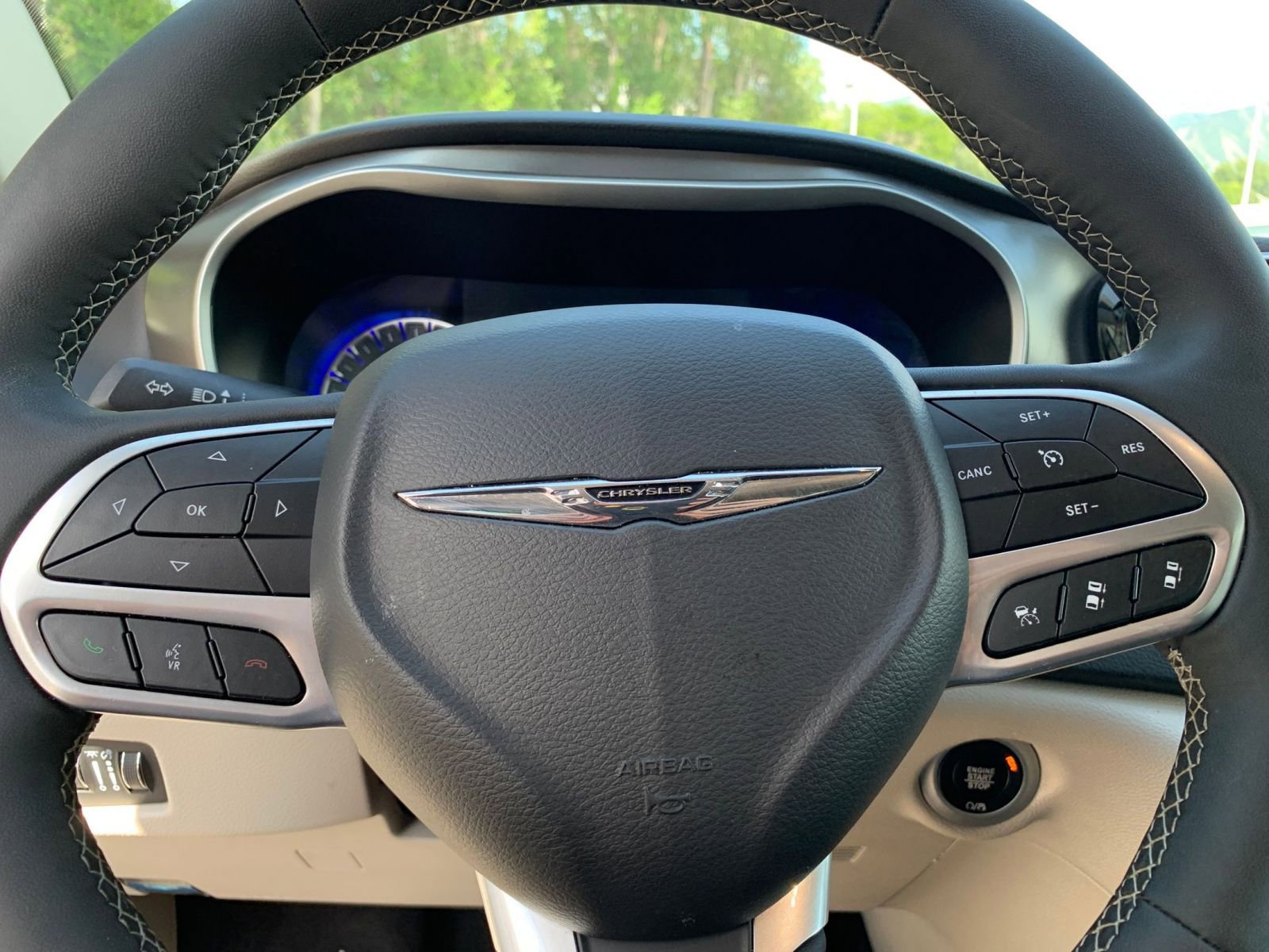 Thumbnail: 2024 Chrysler Pacifica - 28