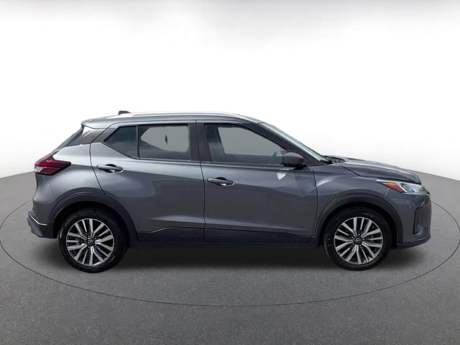 Thumbnail: 2024 Nissan Kicks - 13