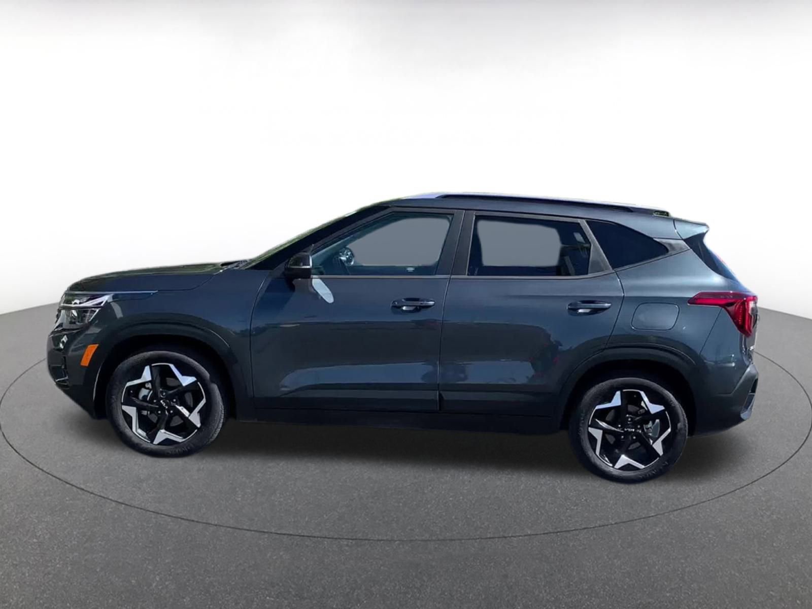 Thumbnail: 2025 Kia Seltos - 9