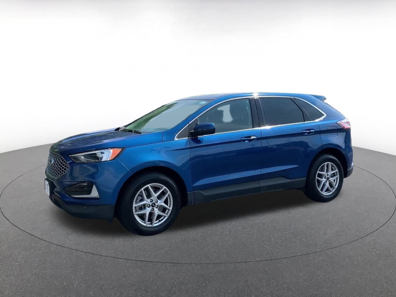 Thumbnail: 2023 Ford Edge - 8