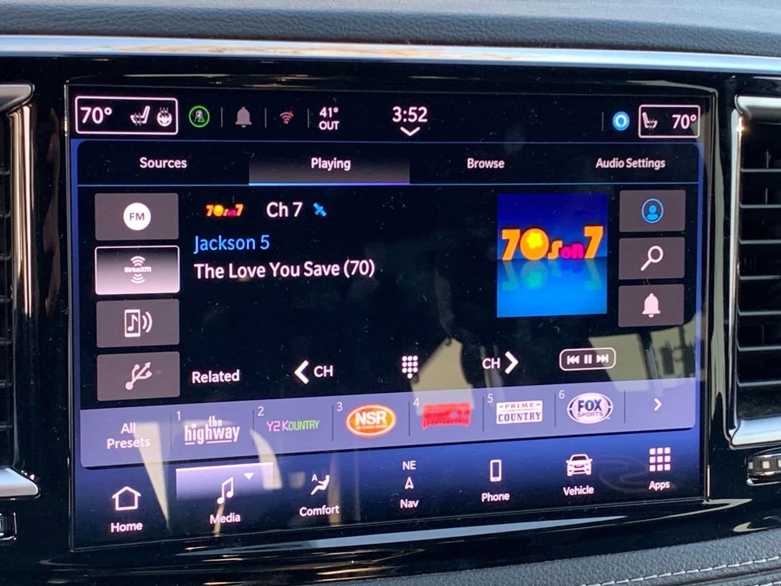 Thumbnail: 2025 Chrysler Pacifica - 22