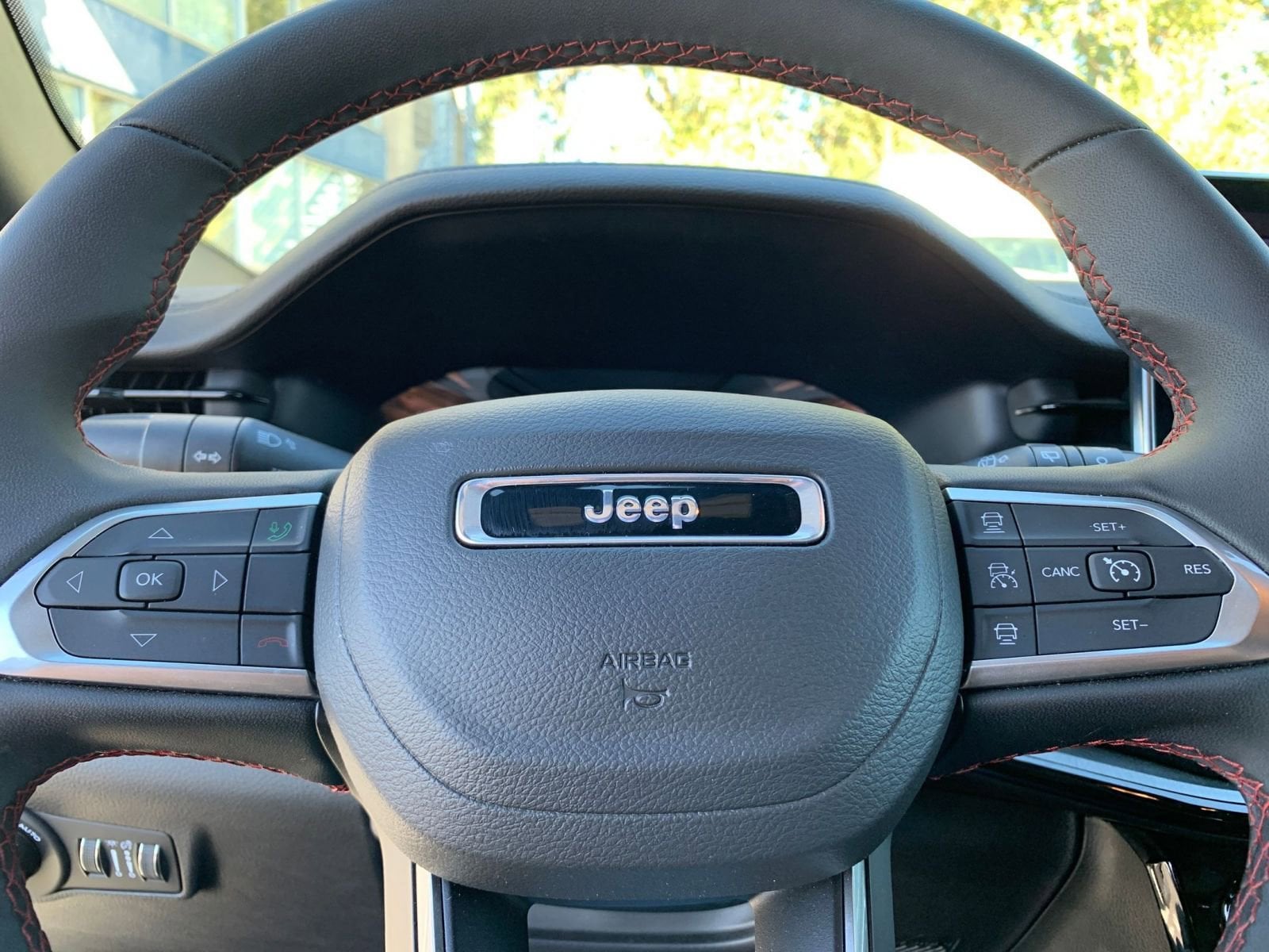 Thumbnail: 2025 Jeep Compass - 27