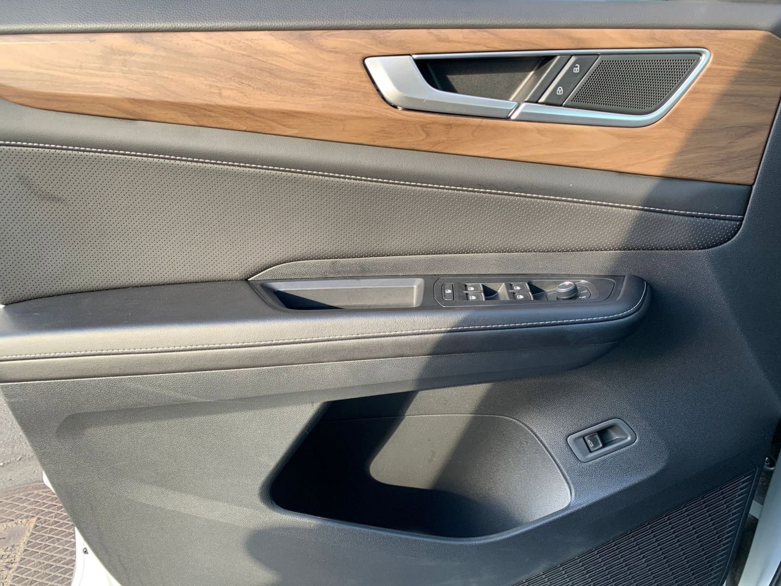 Thumbnail: 2025 Volkswagen Atlas - 20